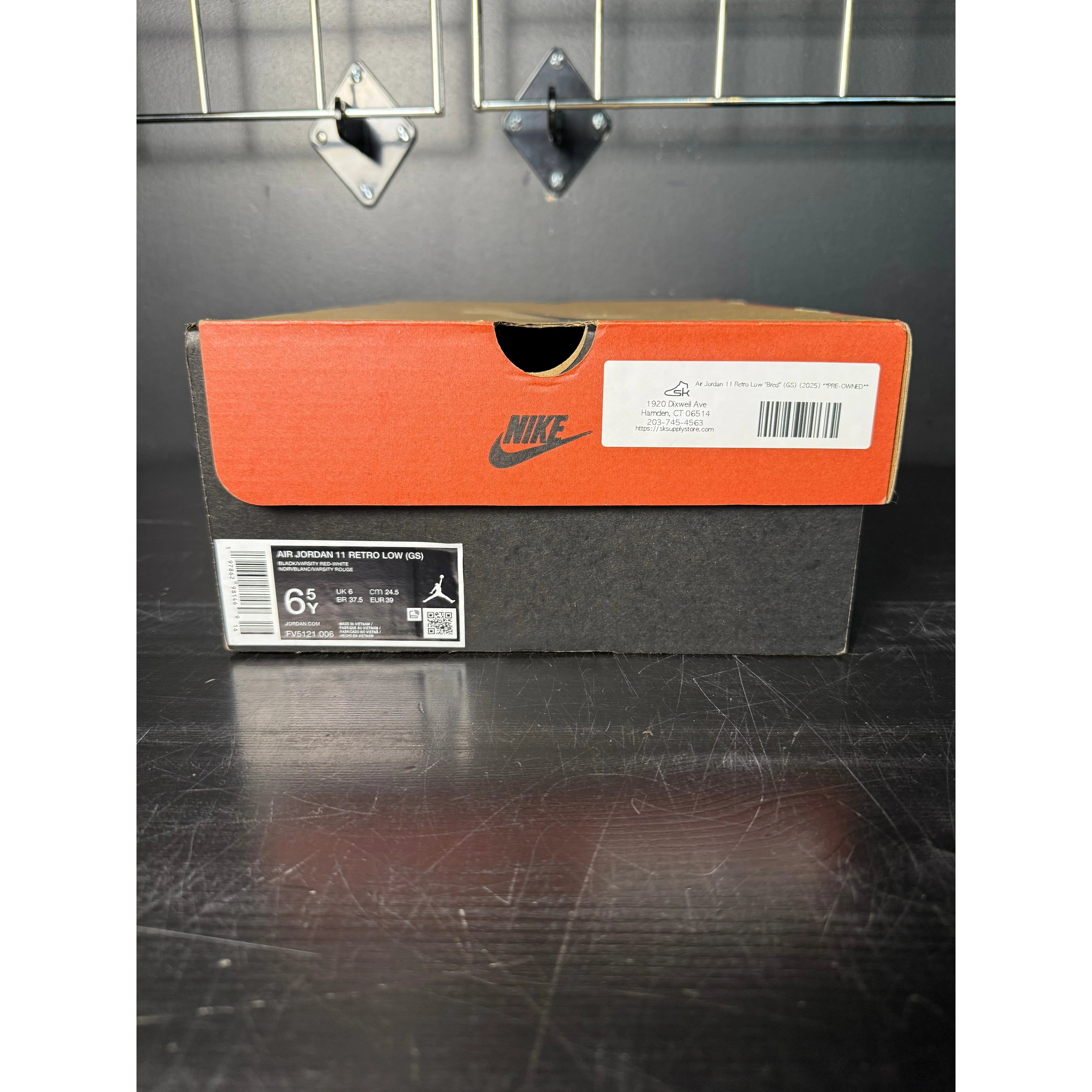 Air Jordan 11 Retro Low "Bred" (GS) (2025) **PRE-OWNED**