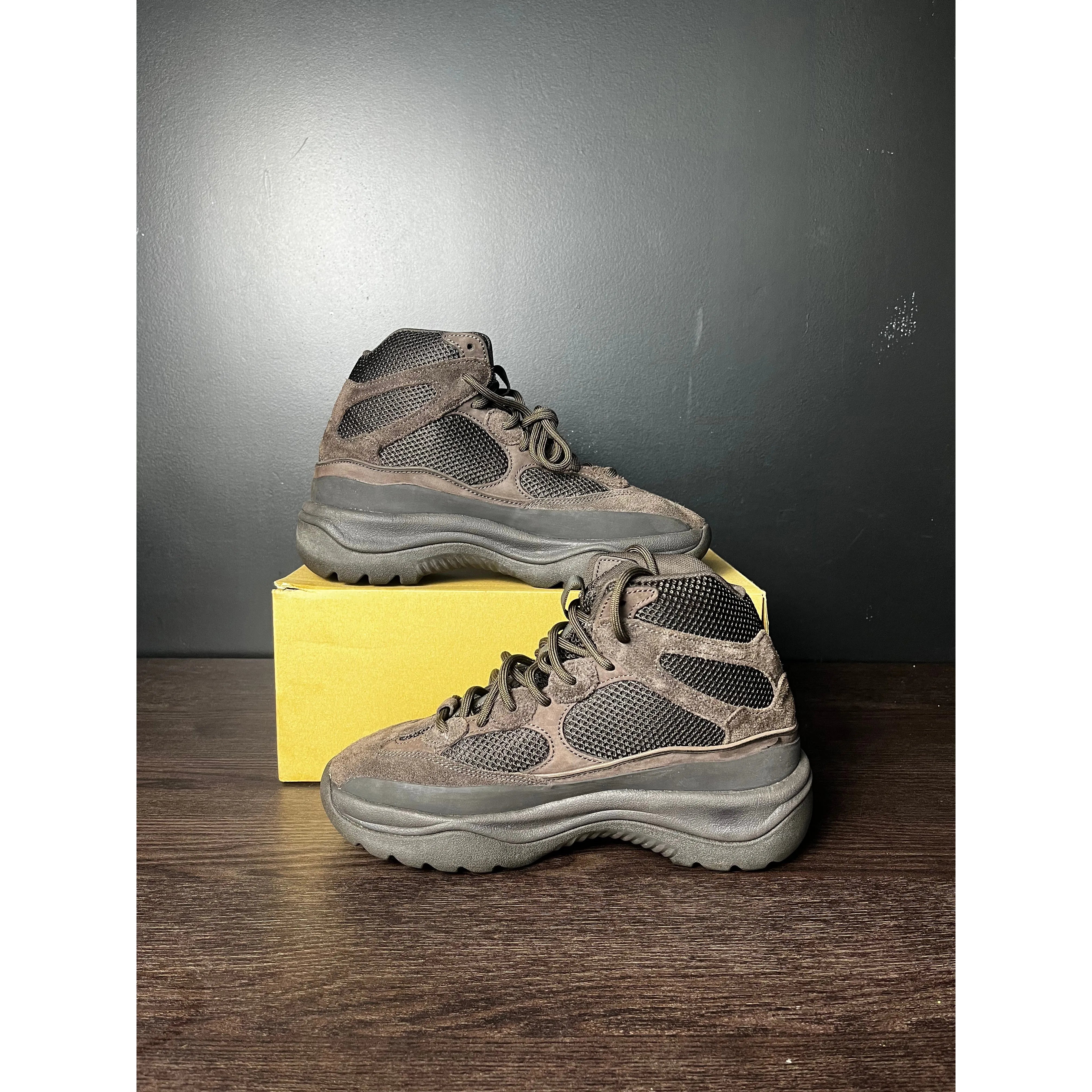 adidas Yeezy Desert Boot "Oil" **PRE-OWNED**