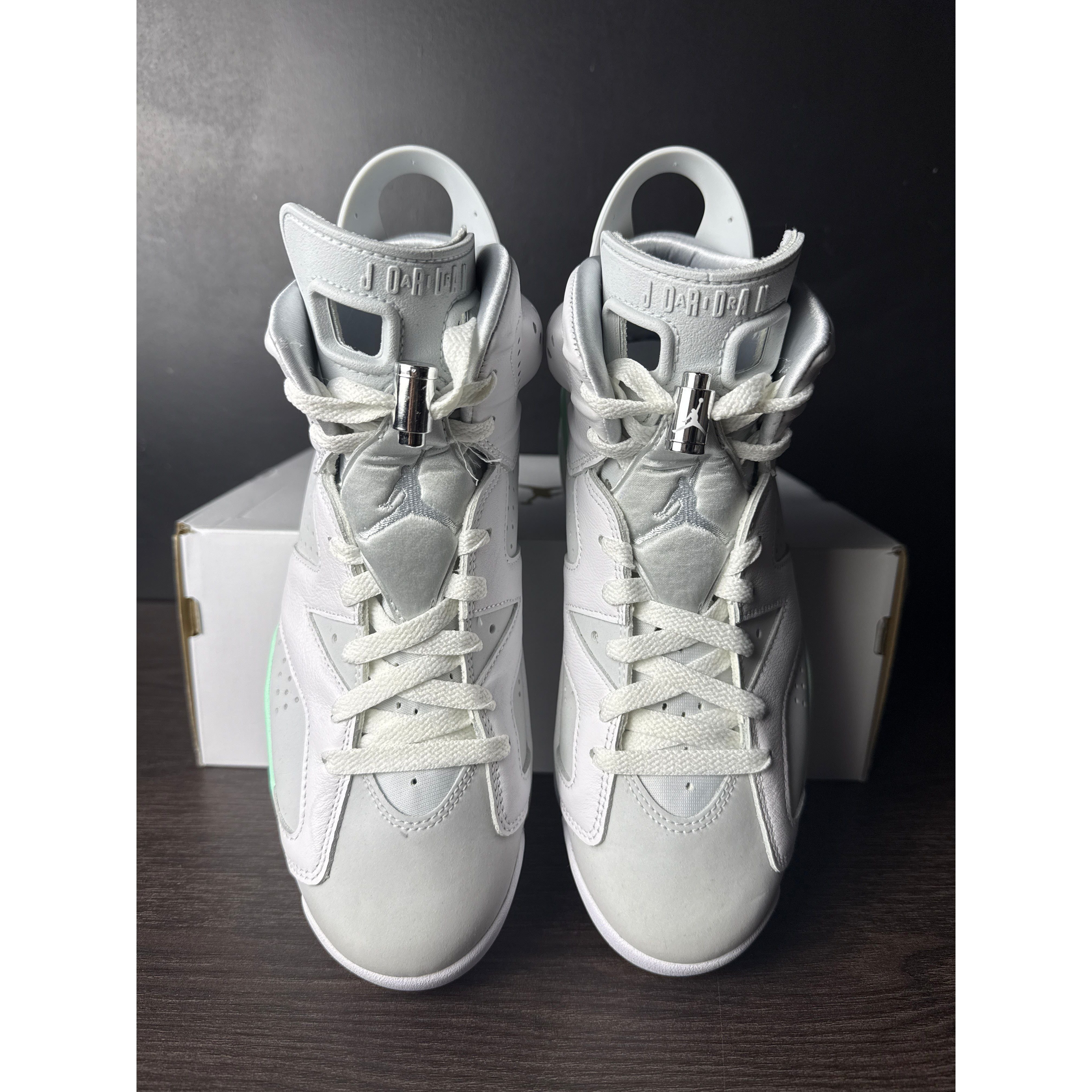 Air Jordan 6 Retro "Mint Foam" (WMNS) **PRE-OWNED**