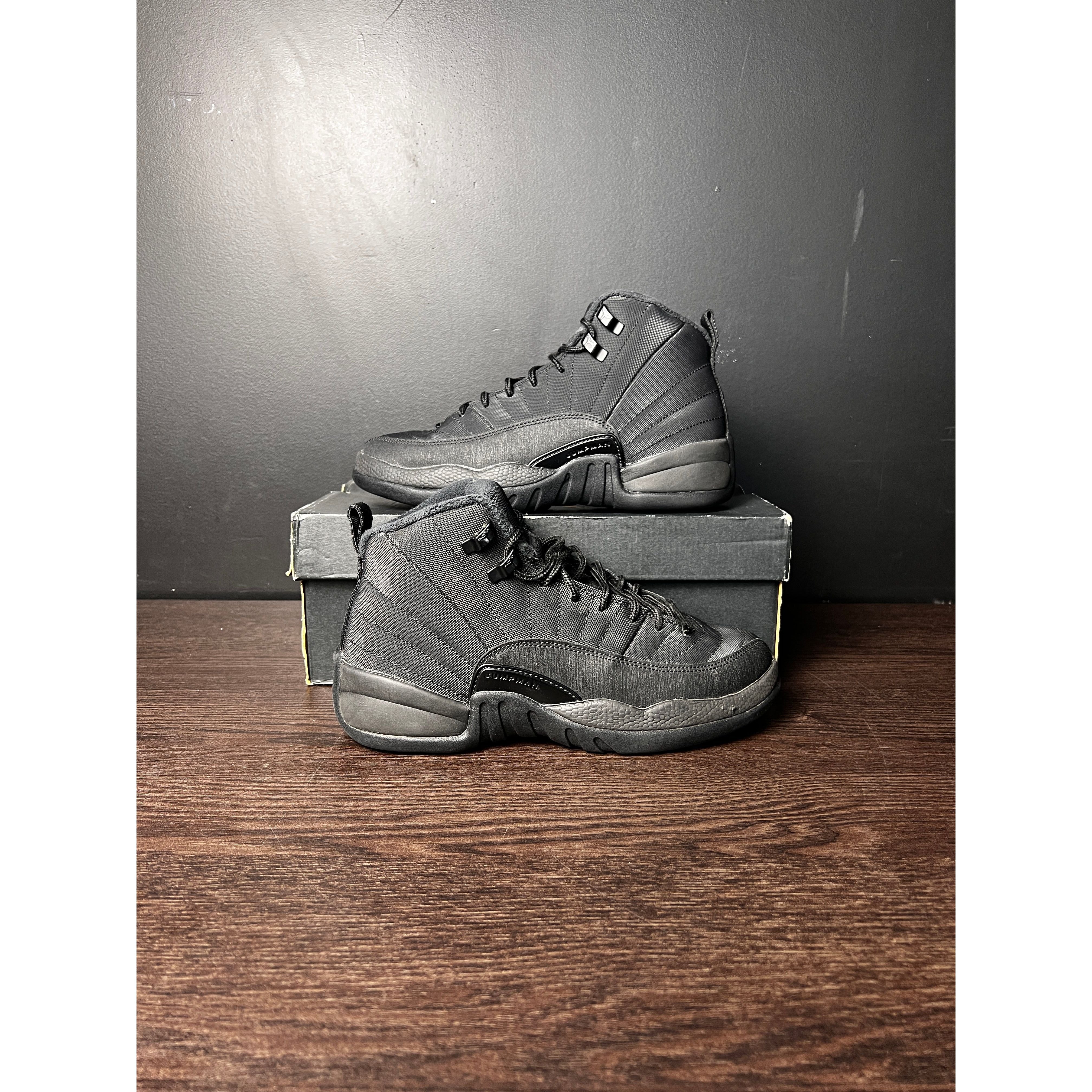 Air Jordan 12 Retro "Winter Black" (GS) **PRE-OWNED**