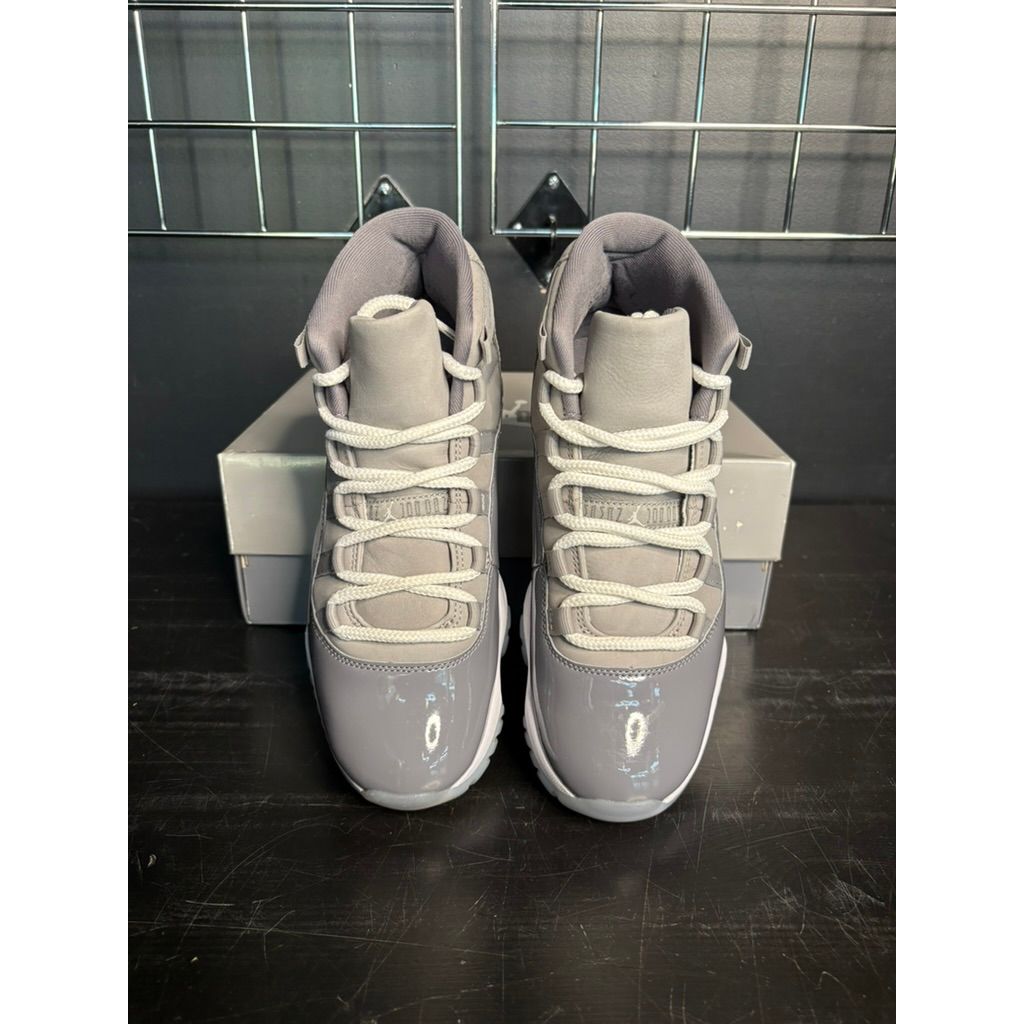Air Jordan 11 Retro "Cool Grey" (2021) **PRE-OWNED**