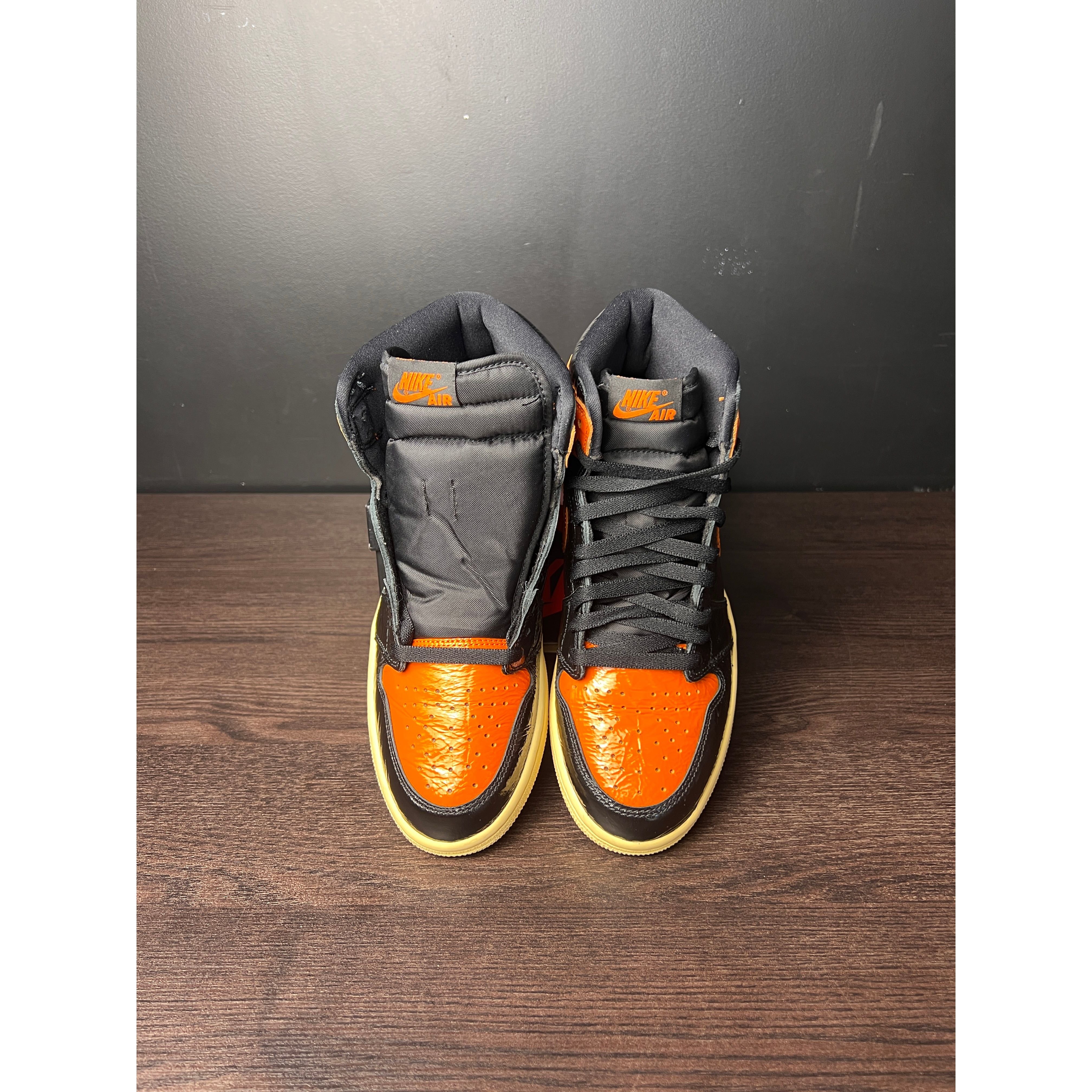 Air Jordan 1 Retro High "Shattered Backboard 3.0" **PRE-OWNED**