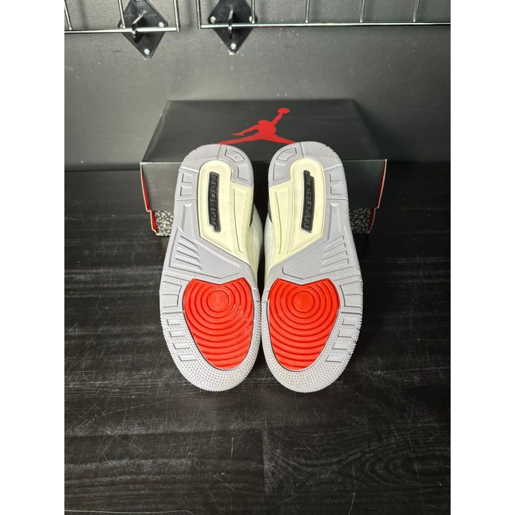 Air Jordan 3 Retro "Cement Grey" (GS) **PRE-OWNED**