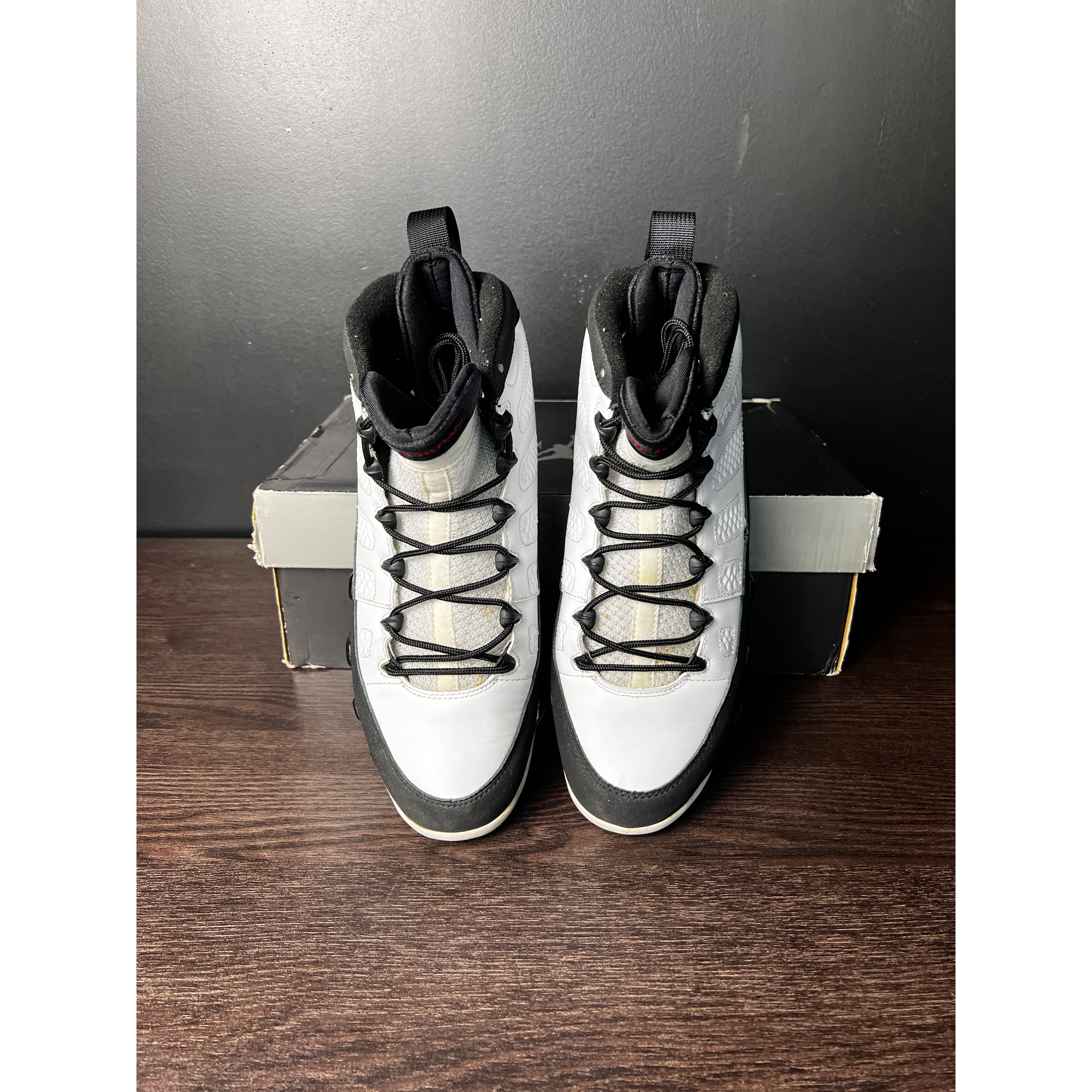 Air Jordan 9 Retro "White Black Red" (2010) **PRE-OWNED**