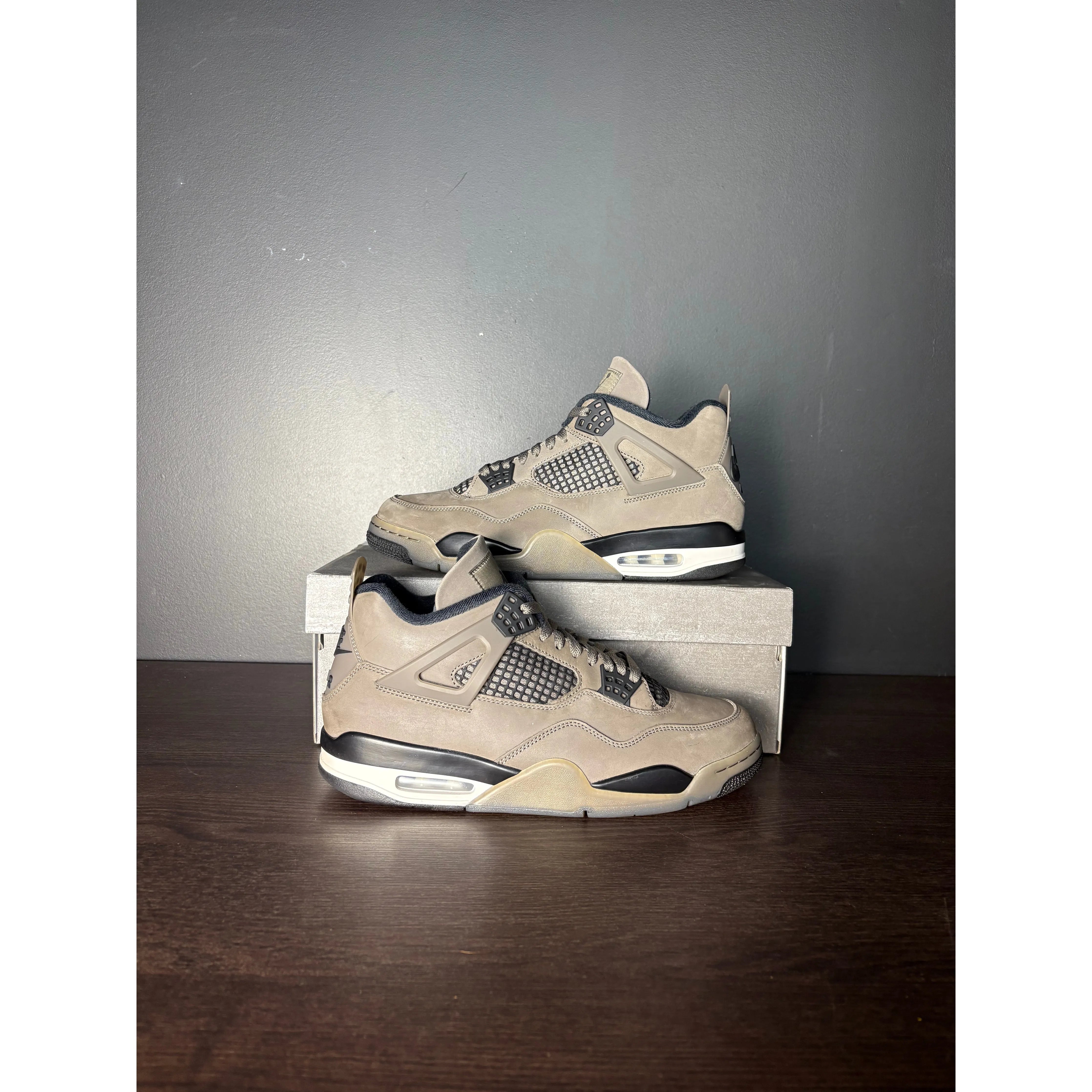 Air Jordan 4 Retro "Cave Stone" **PRE-OWNED**