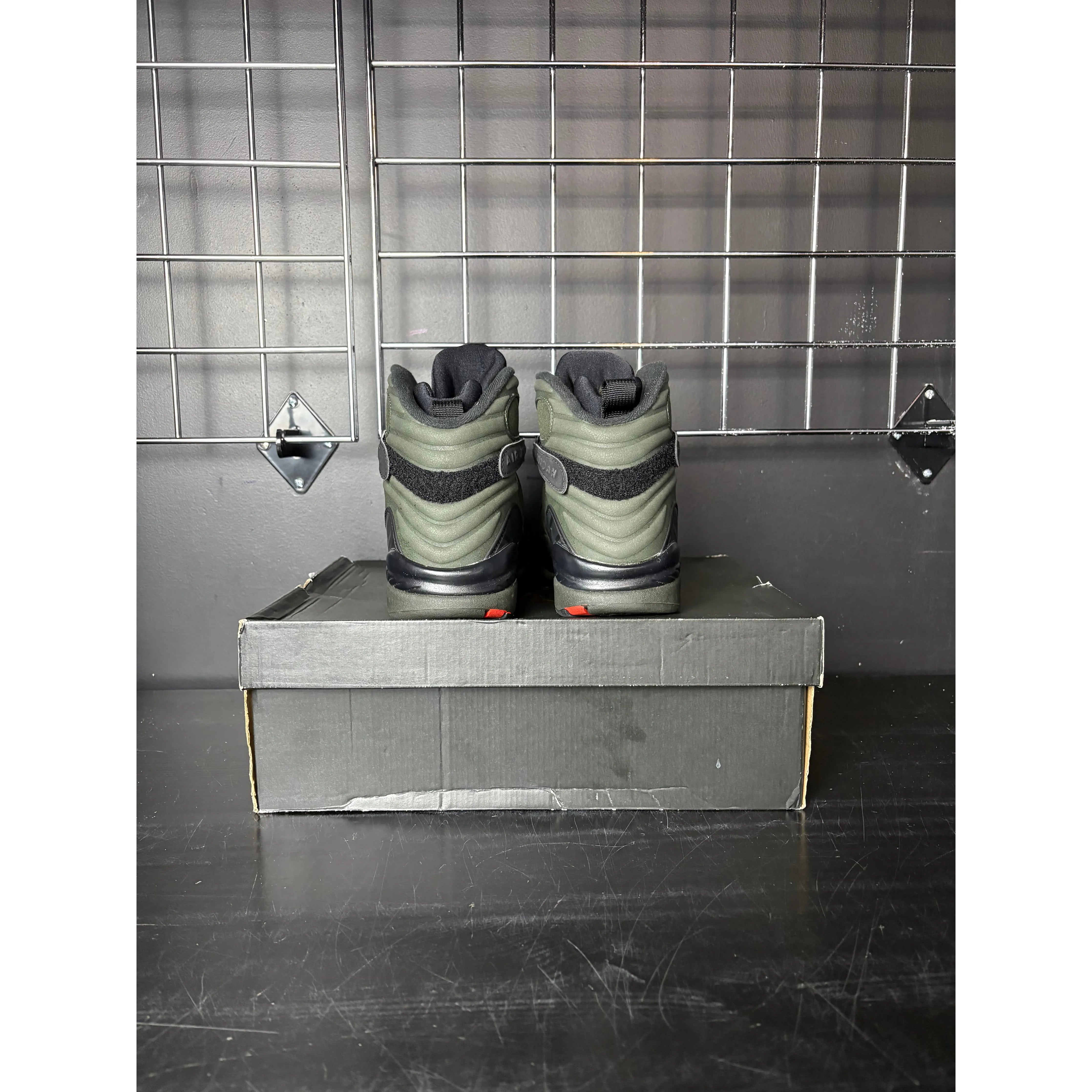 Air Jordan 8 Retro "Take Flight Undefeated" **PRE-OWNED**