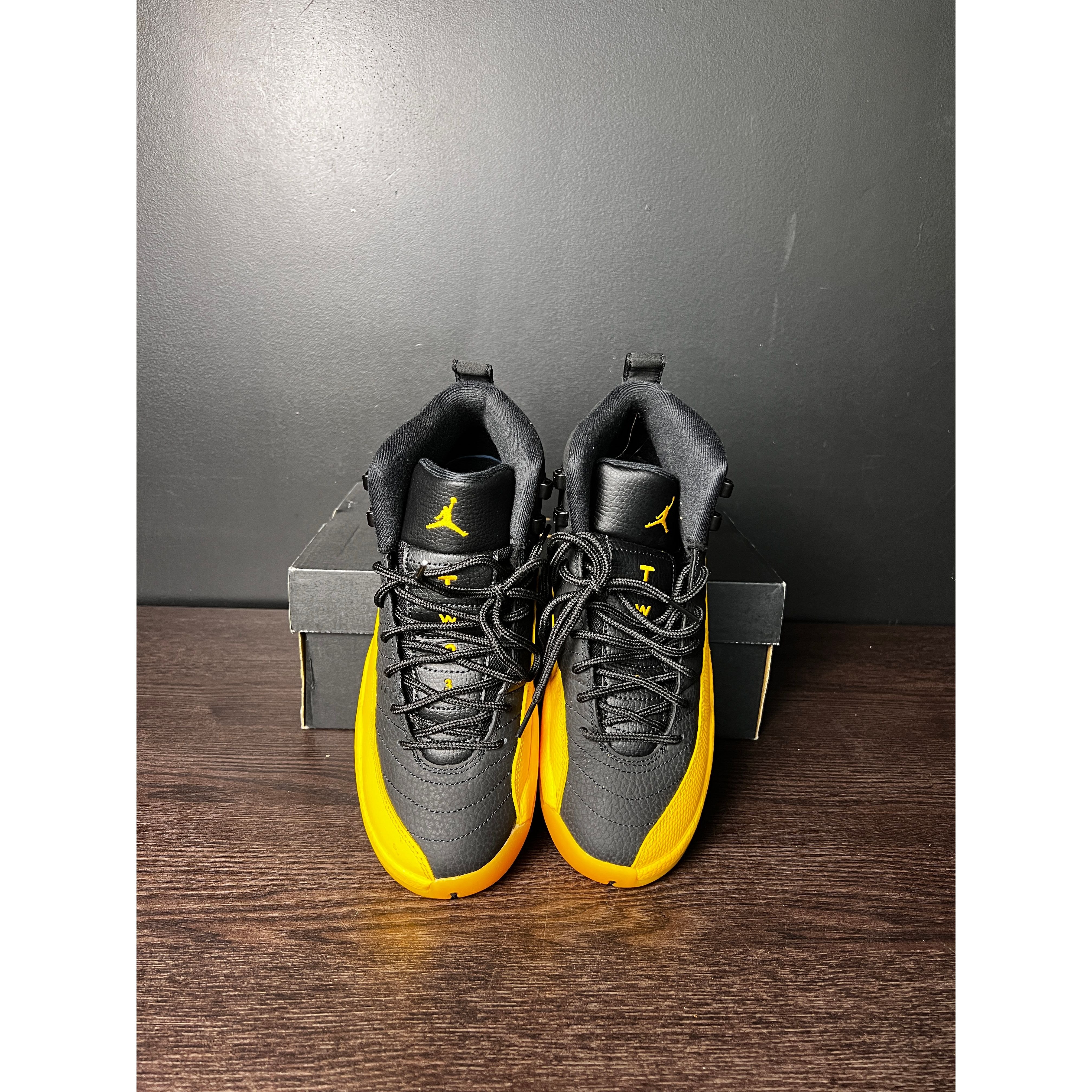 Air Jordan 12 Retro "Black University Gold" (GS) **PRE-OWNED**