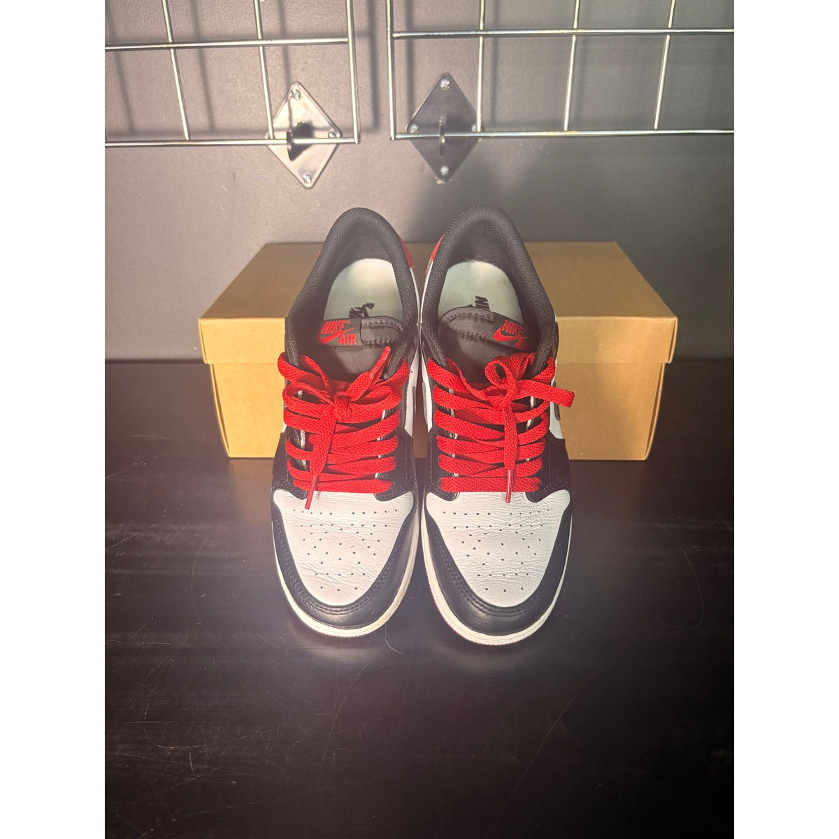 Air Jordan 1 Retro Low OG "Black Toe" (2023) (GS) **PRE-OWNED** REP. BOX