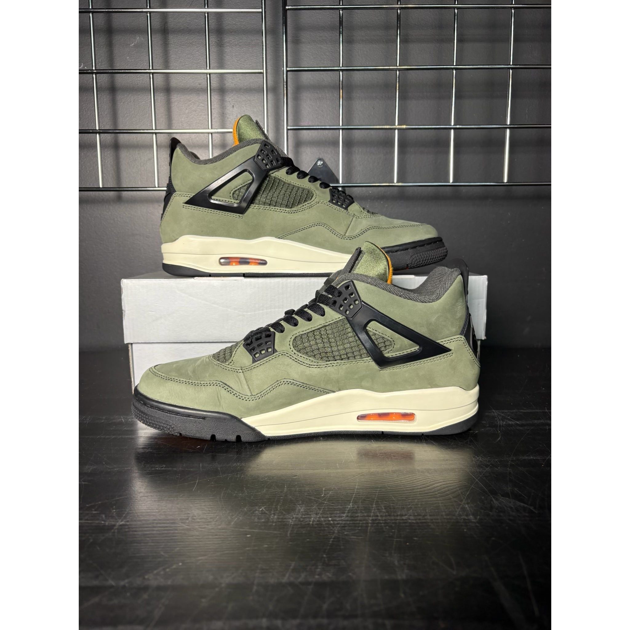 Air Jordan 4 Retro OG SP x "Undefeated" (2025) **PRE-OWNED**