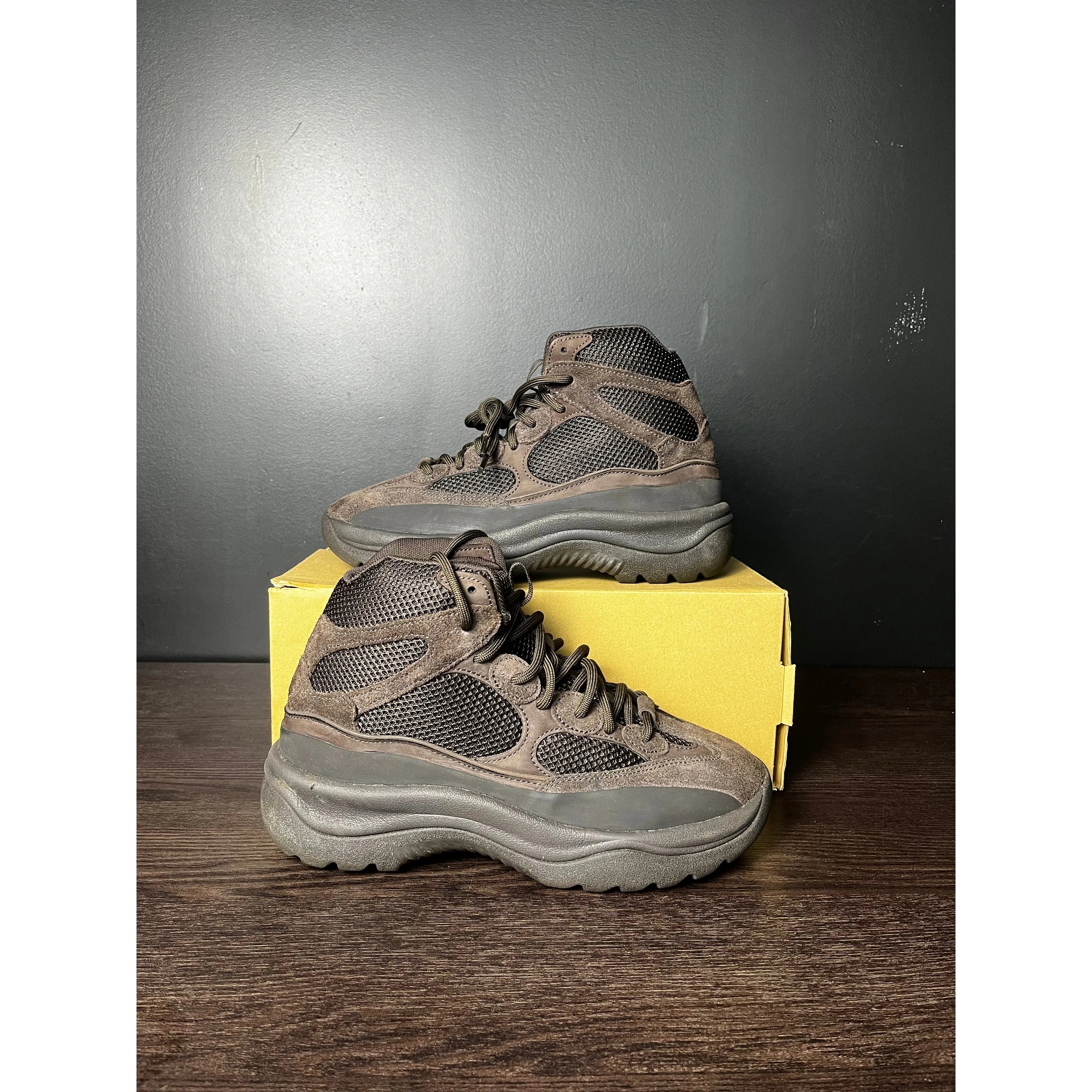 adidas Yeezy Desert Boot "Oil" **PRE-OWNED**