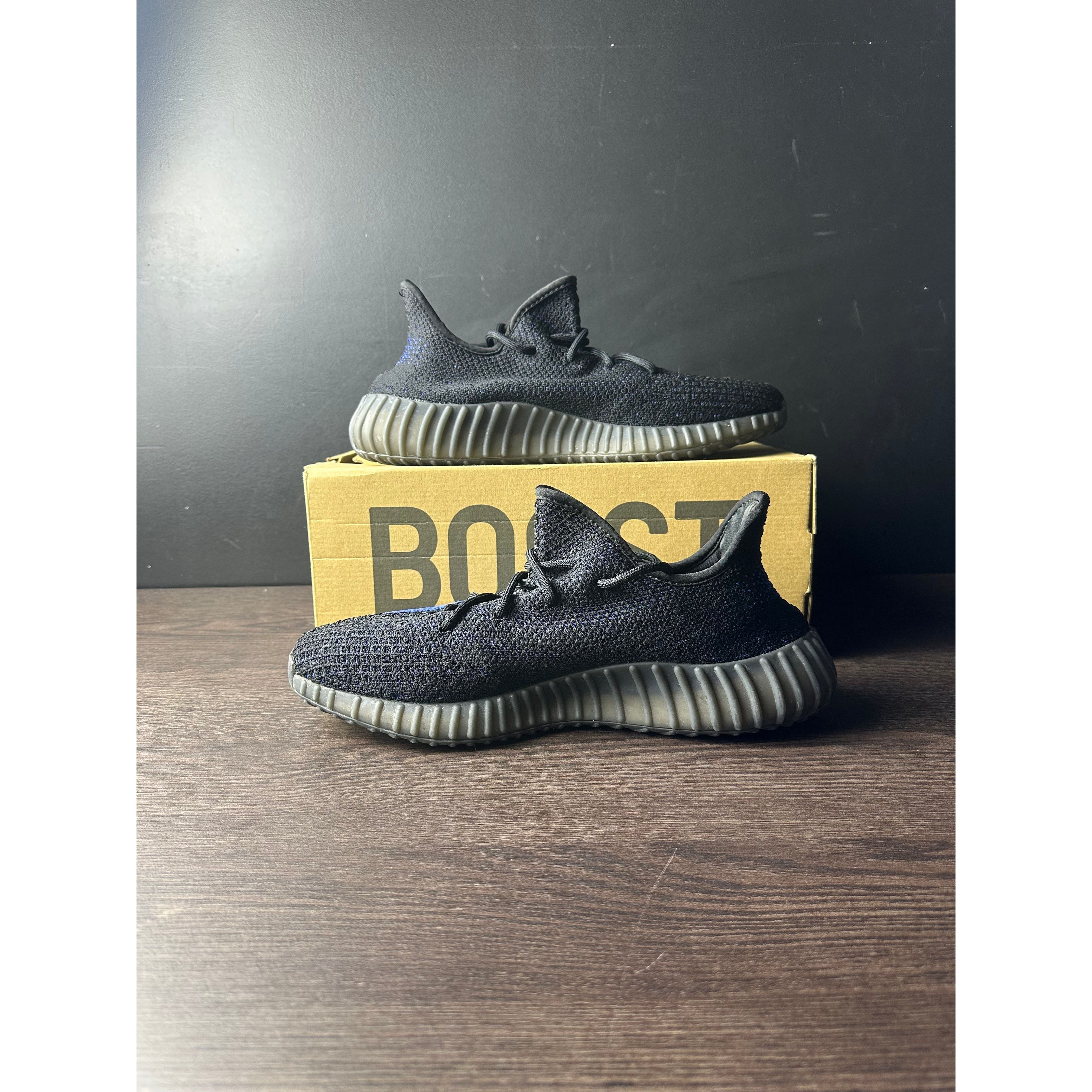 adidas Yeezy Boost 350 V2 "Dazzling Blue" **PRE-OWNED**