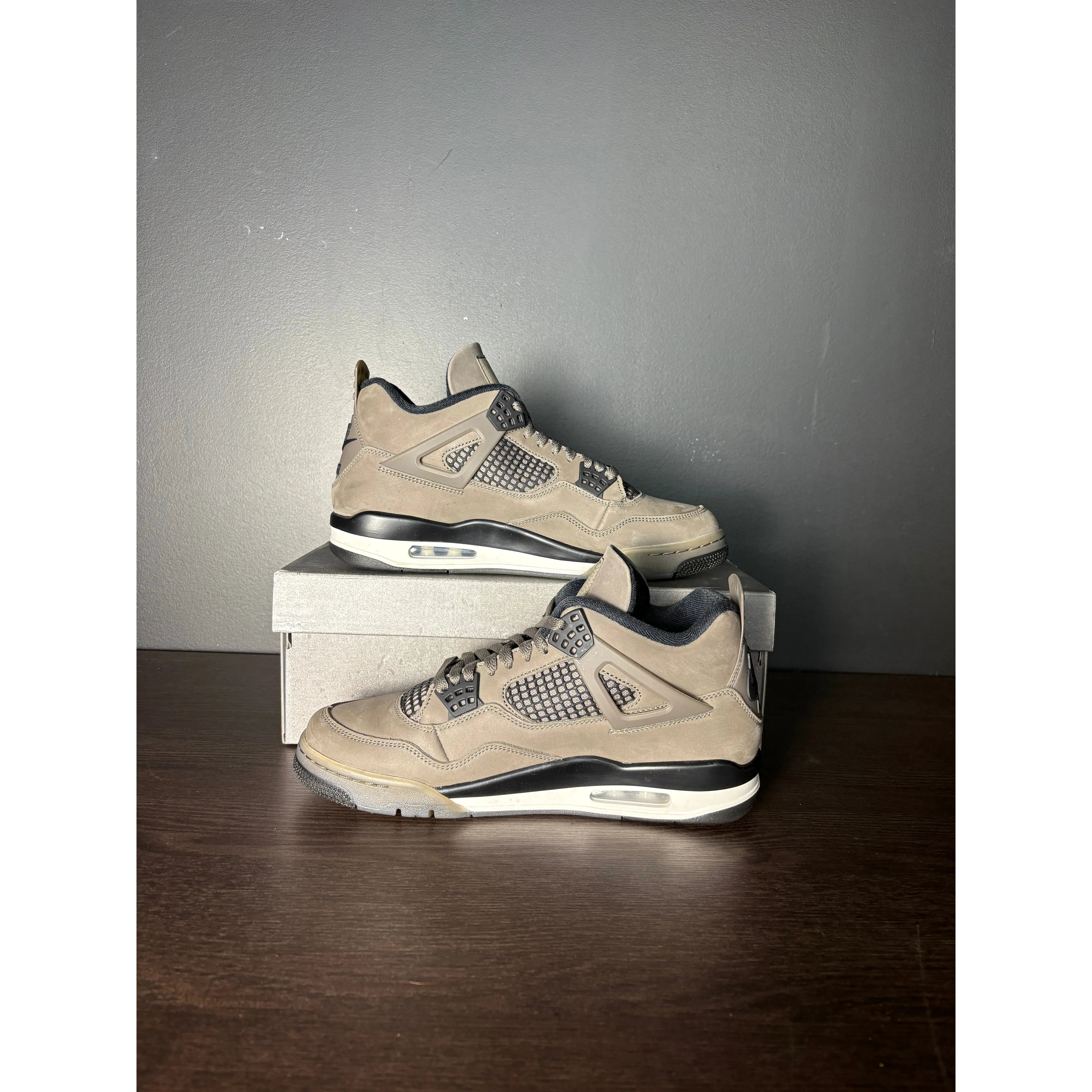 Air Jordan 4 Retro "Cave Stone" **PRE-OWNED**