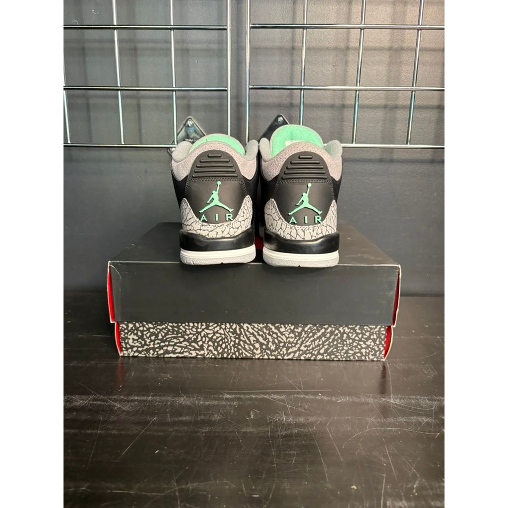 Air Jordan 3 Retro "Green Glow" (GS) **PRE-OWNED**