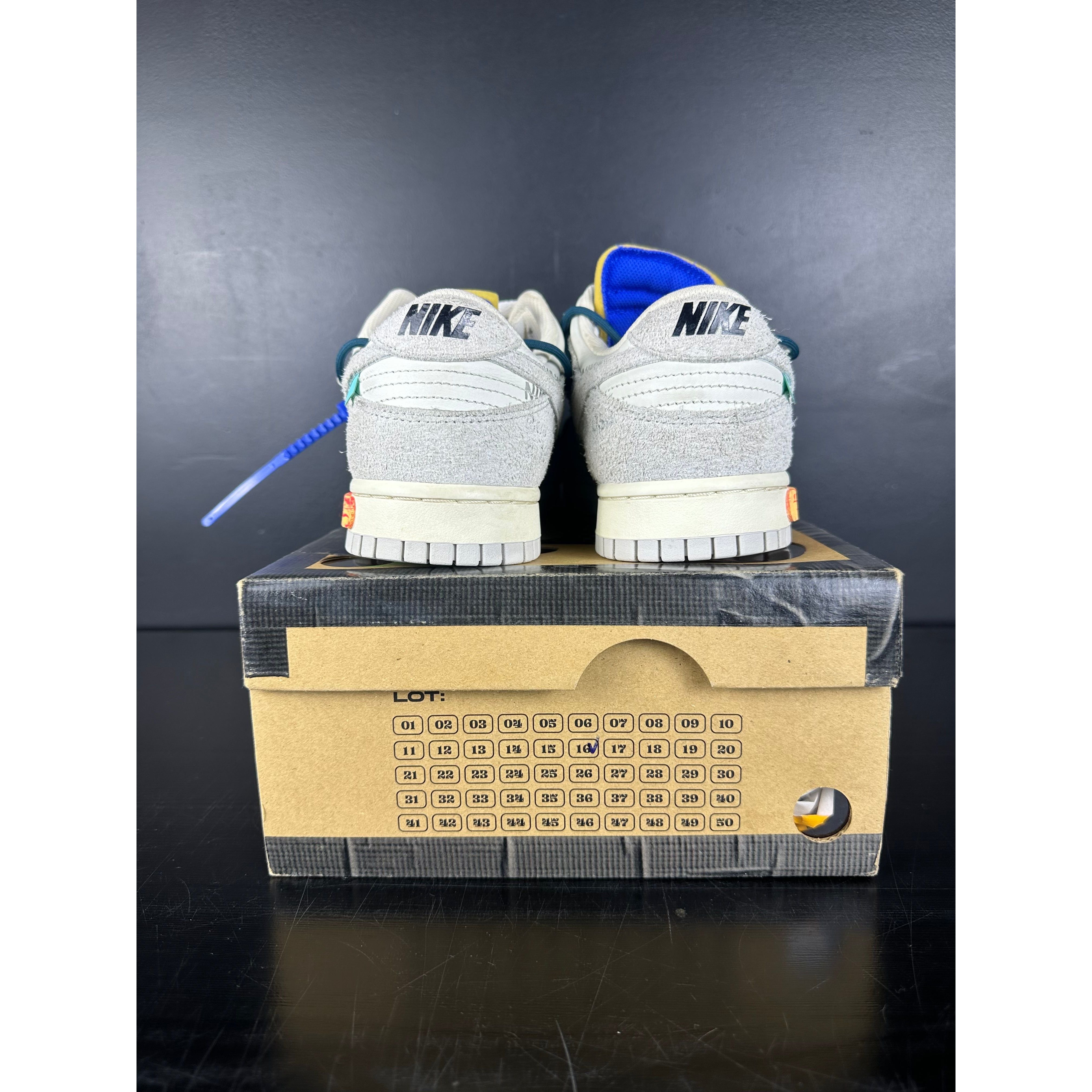 Nike Dunk Low x Off-White "Lot 16" **PRE-OWNED**