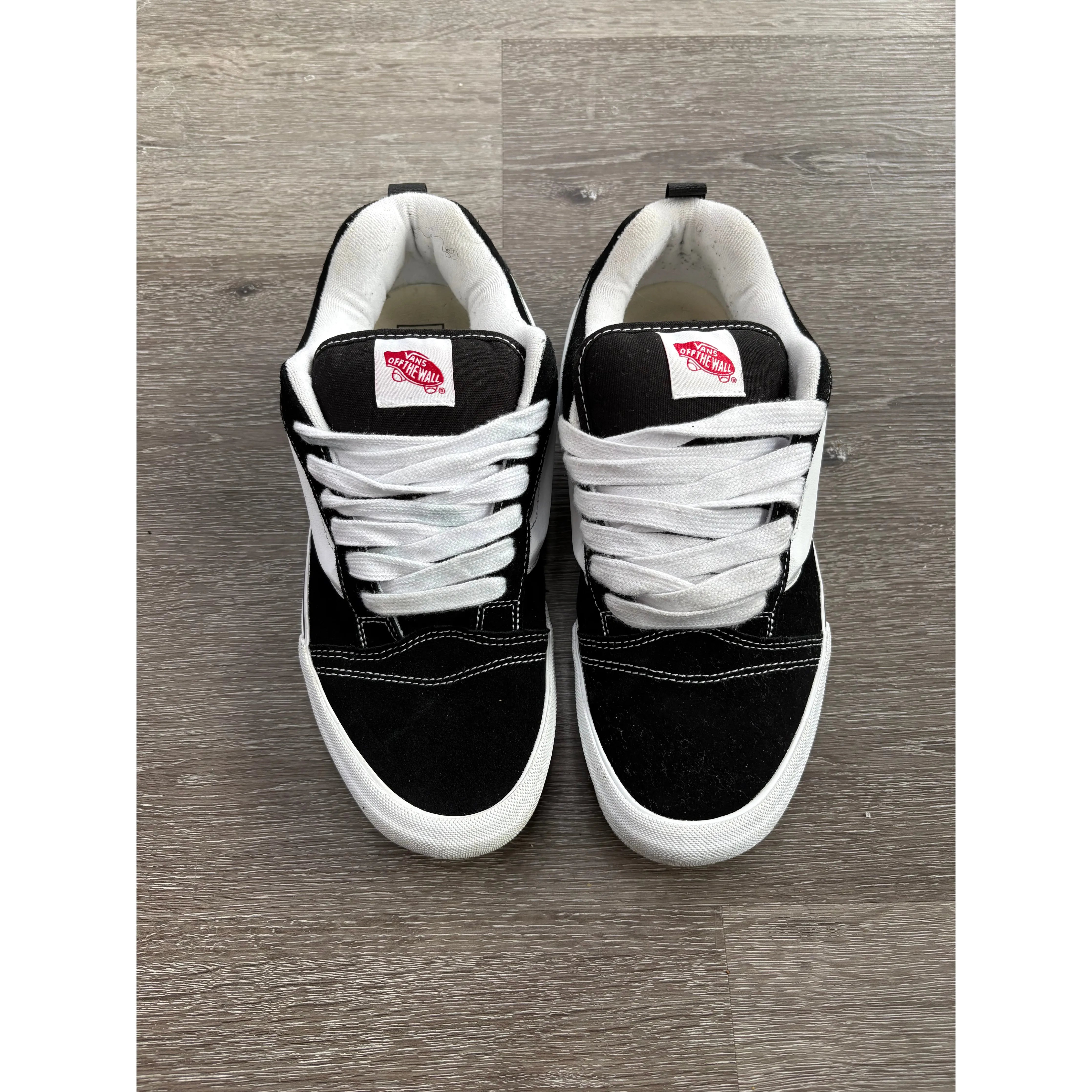 Vans Knu Skool "Black White" **PRE-OWNED**