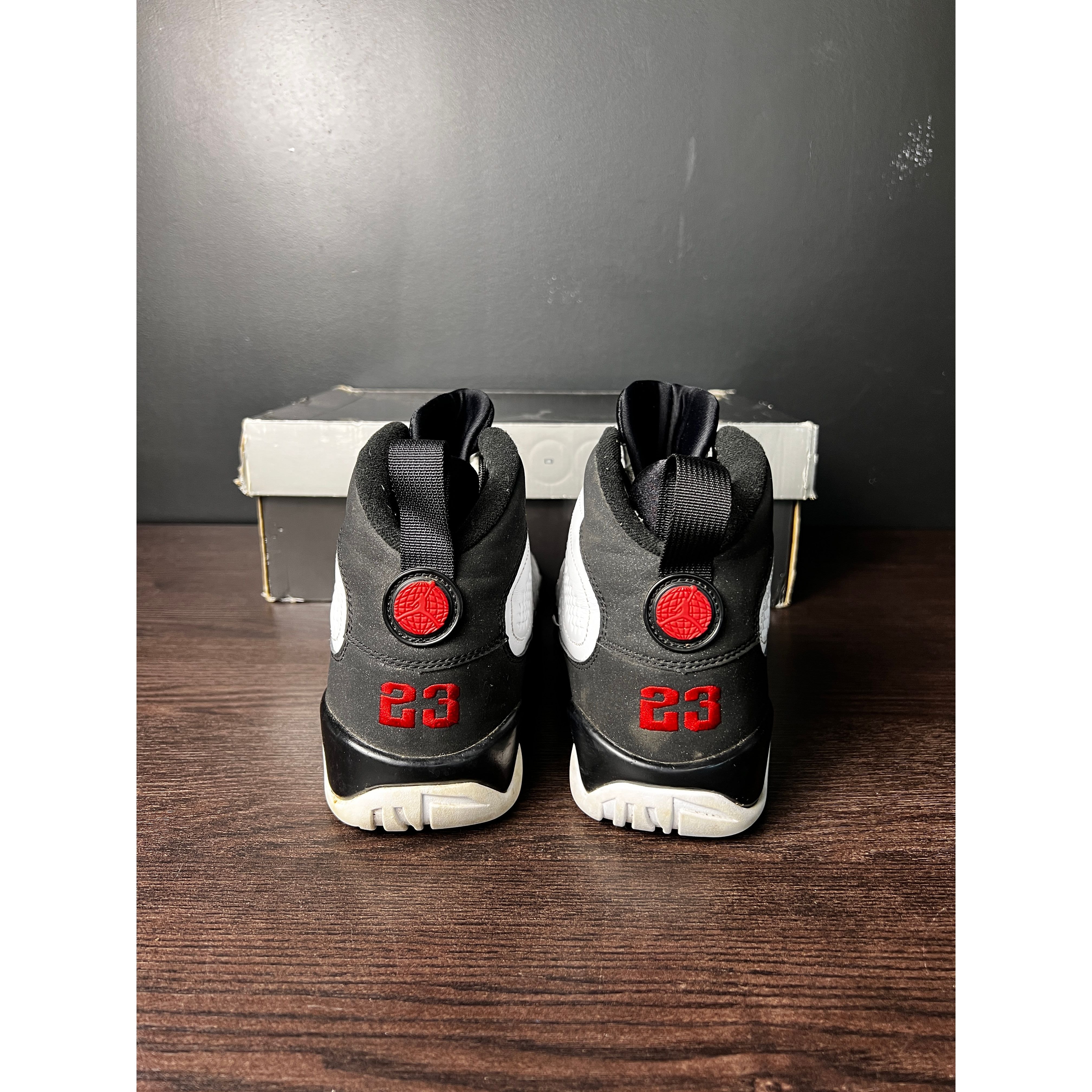 Air Jordan 9 Retro "White Black Red" (2010) **PRE-OWNED**
