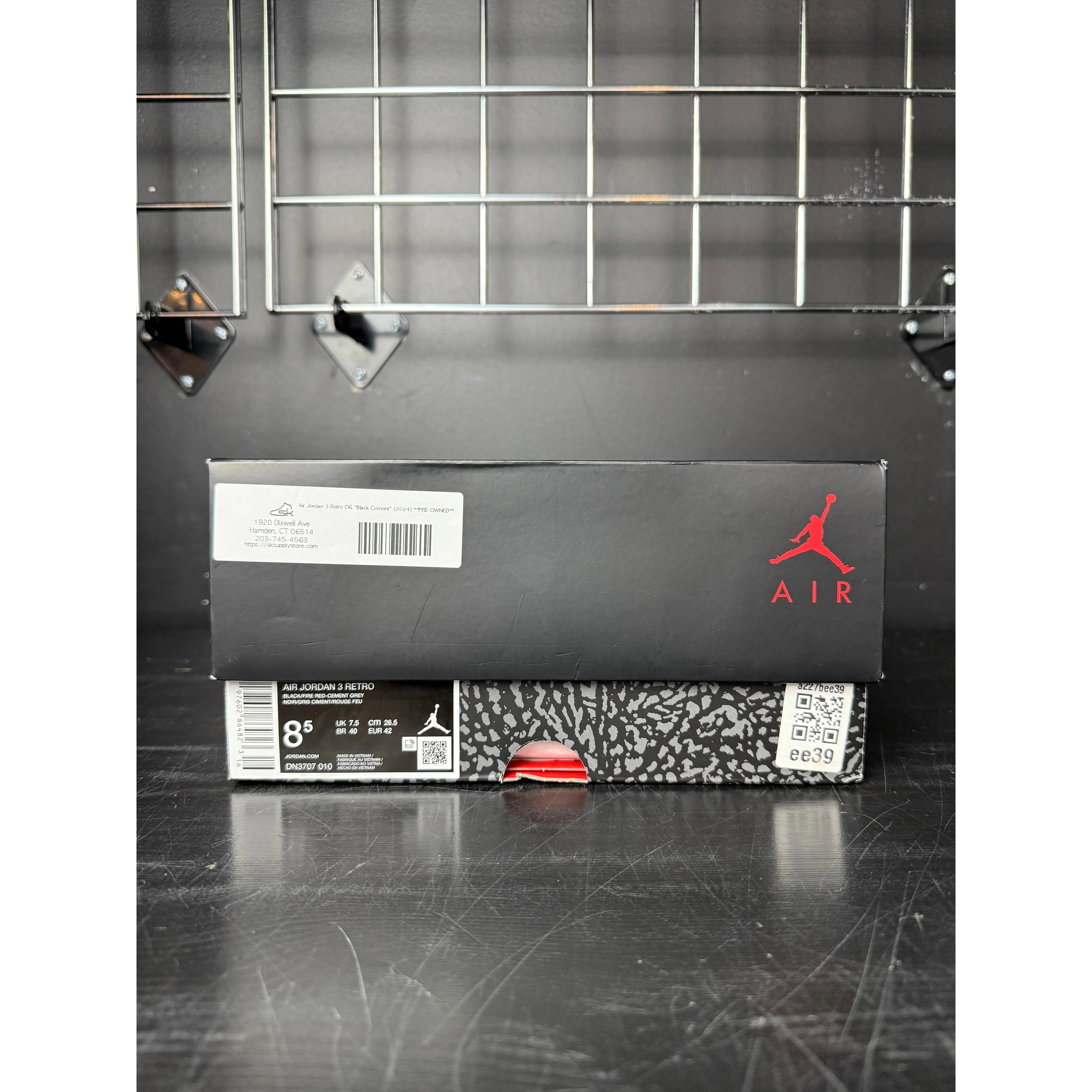 Air Jordan 3 Retro OG "Black Cement" (2024) **PRE-OWNED**