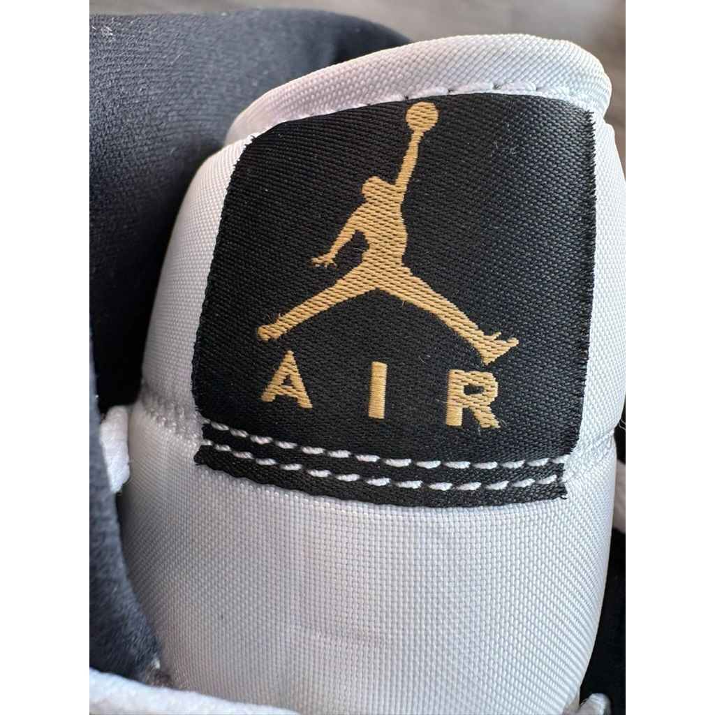 Air Jordan 1 Mid "Patent Black White Gold" **PRE-OWNED**