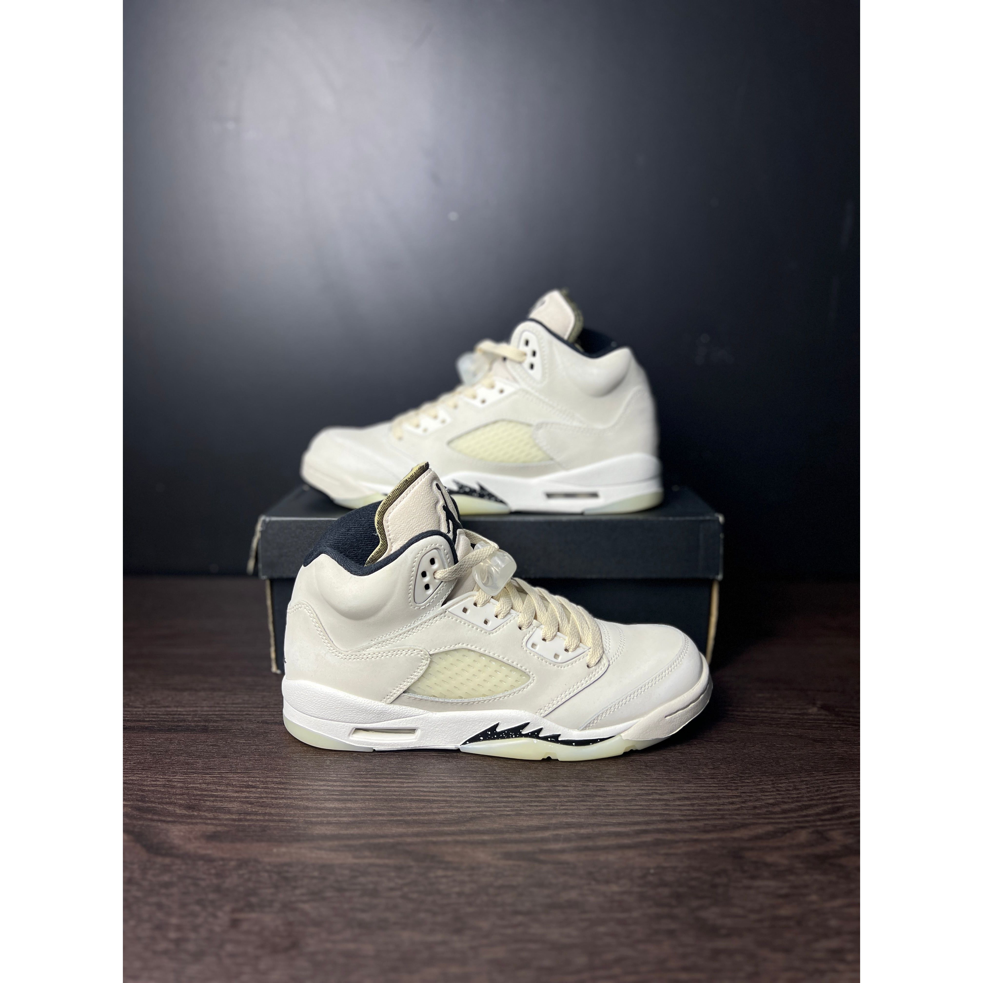 Air Jordan 5 Retro SE "Sail" (GS) **PRE-OWNED**