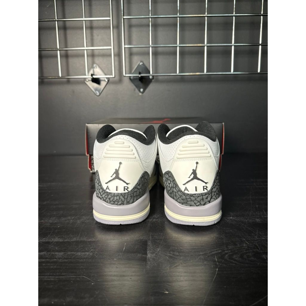 Air Jordan 3 Retro "Cement Grey" (GS) **PRE-OWNED**