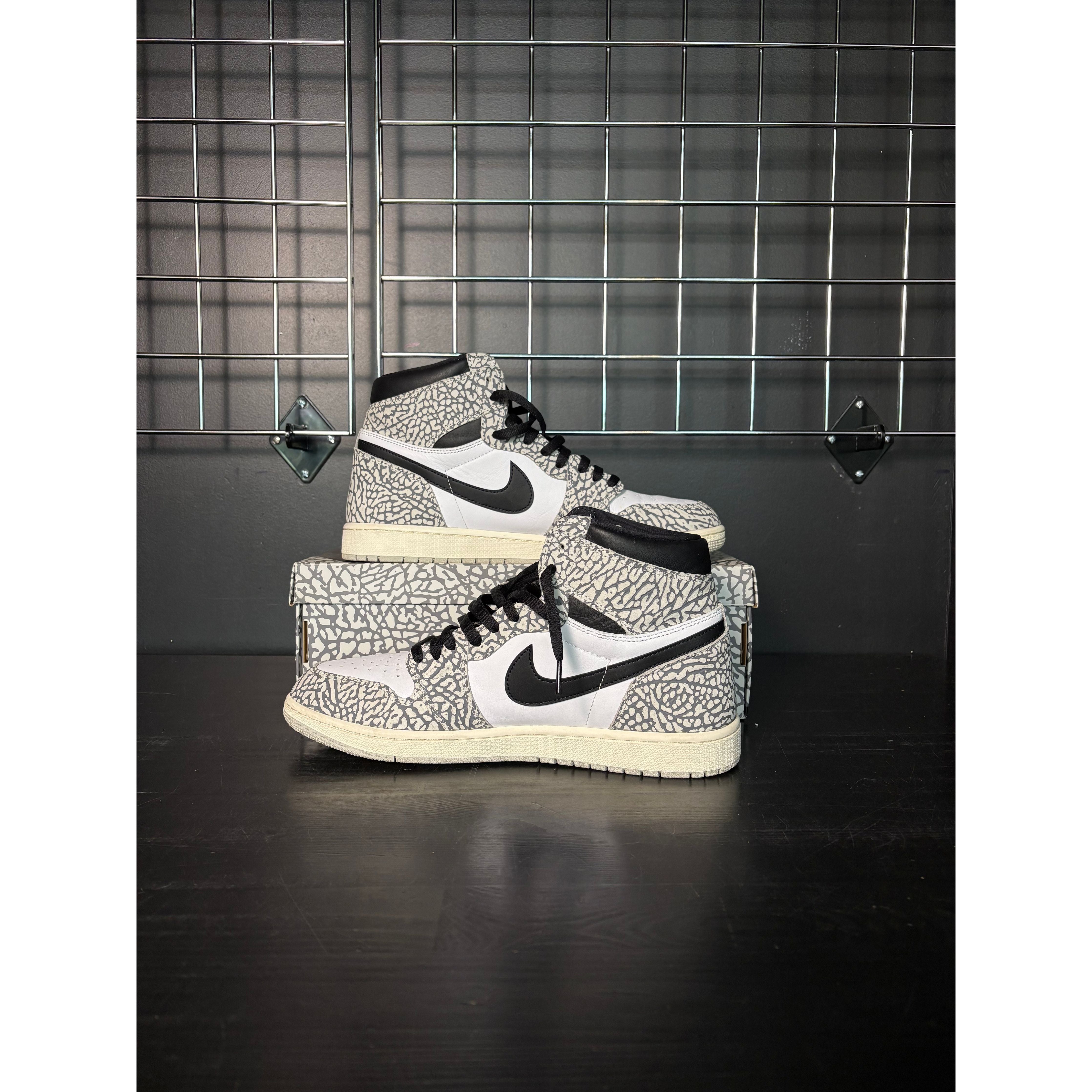 Air Jordan 1 Retro High OG "White Cement" **PRE-OWNED**
