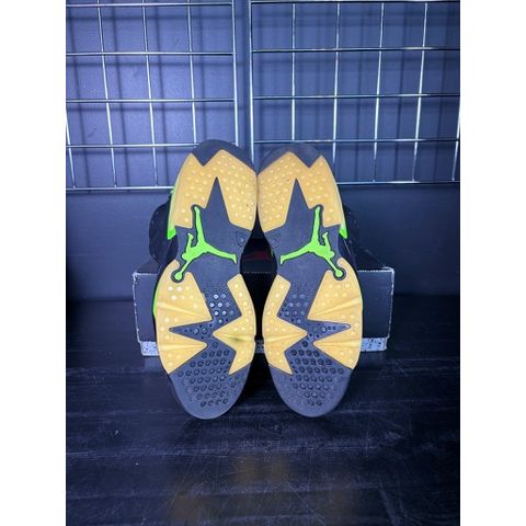 Air Jordan 6 Retro "Electric Green" **PRE-OWNED**