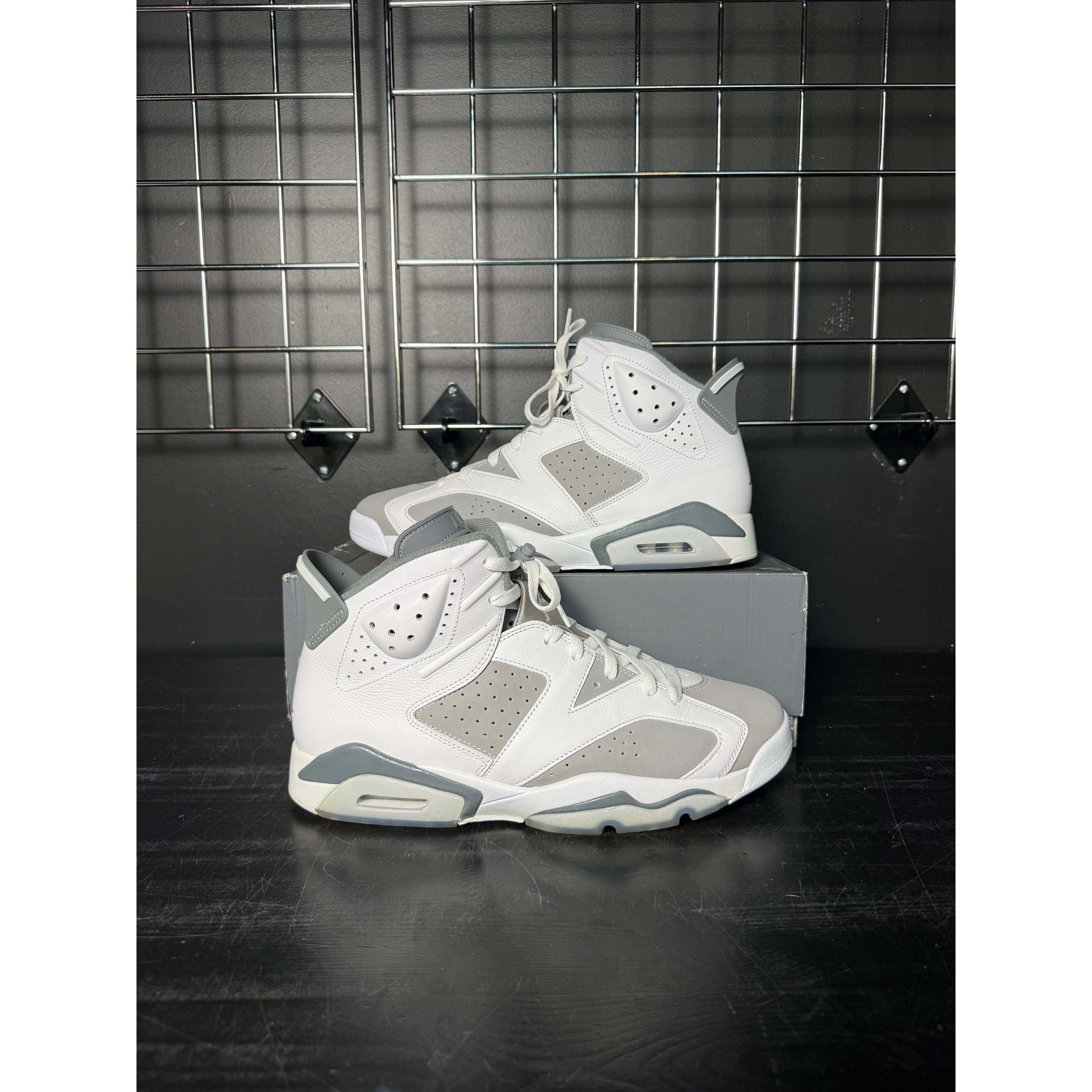 Air Jordan 6 Retro "Cool Grey" **PRE-OWNED**