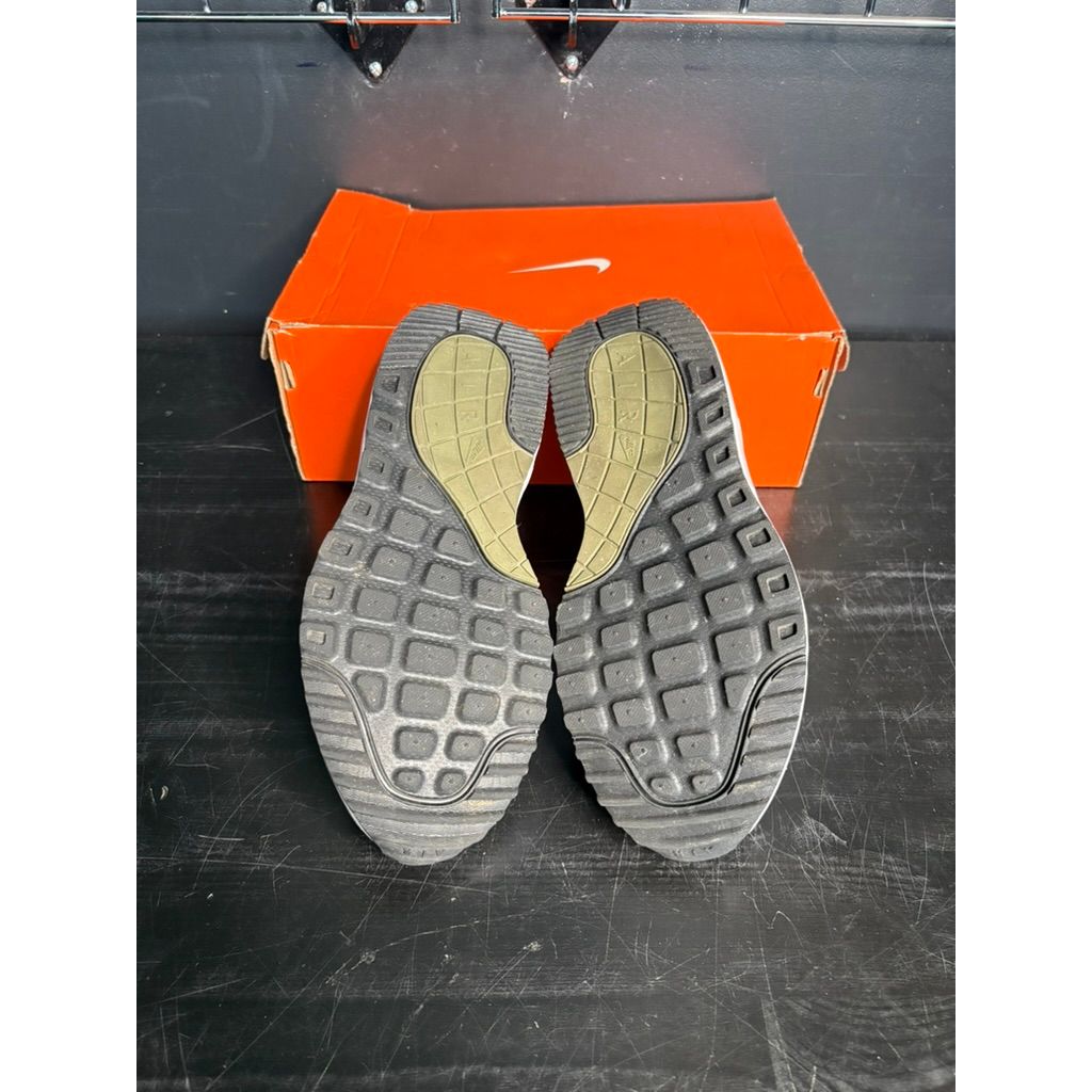 Nike Air Max "SYSTM" (White Medium Olive) **PRE-OWNED**