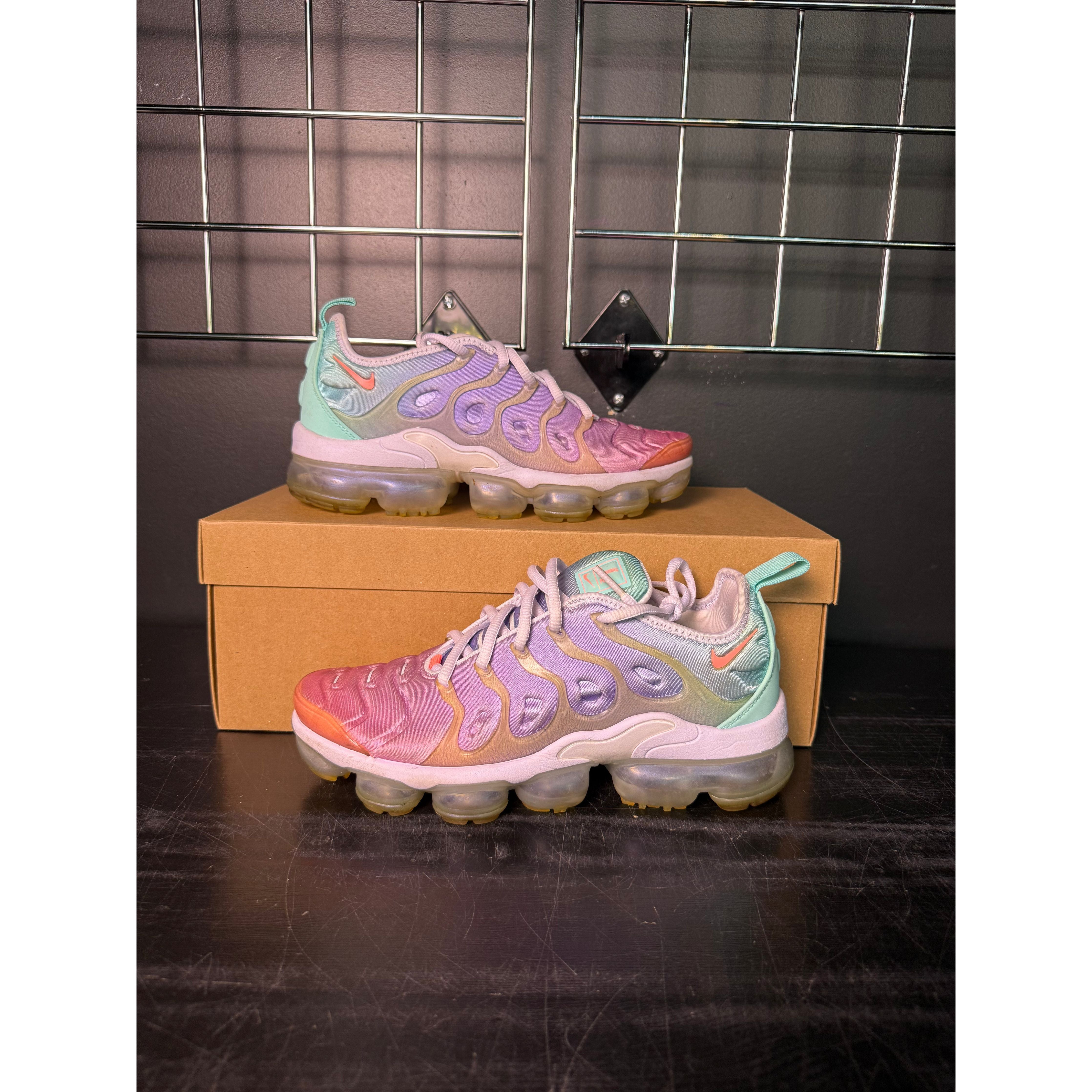 Nike Air VaporMax Plus "Pastel" (WMNS) **PRE-OWNED**