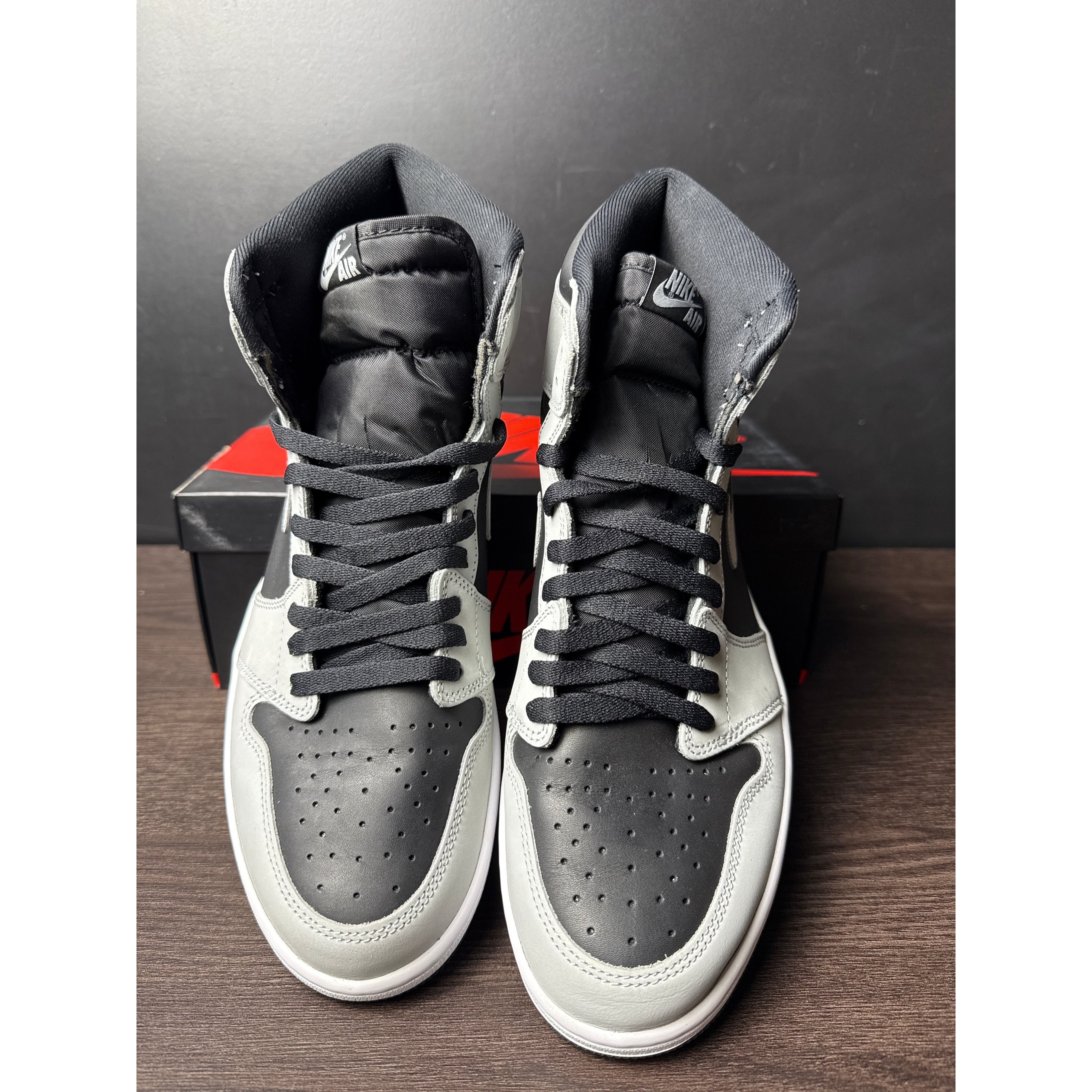 Air Jordan 1 Retro High "Shadow 2.0" **PRE-OWNED**