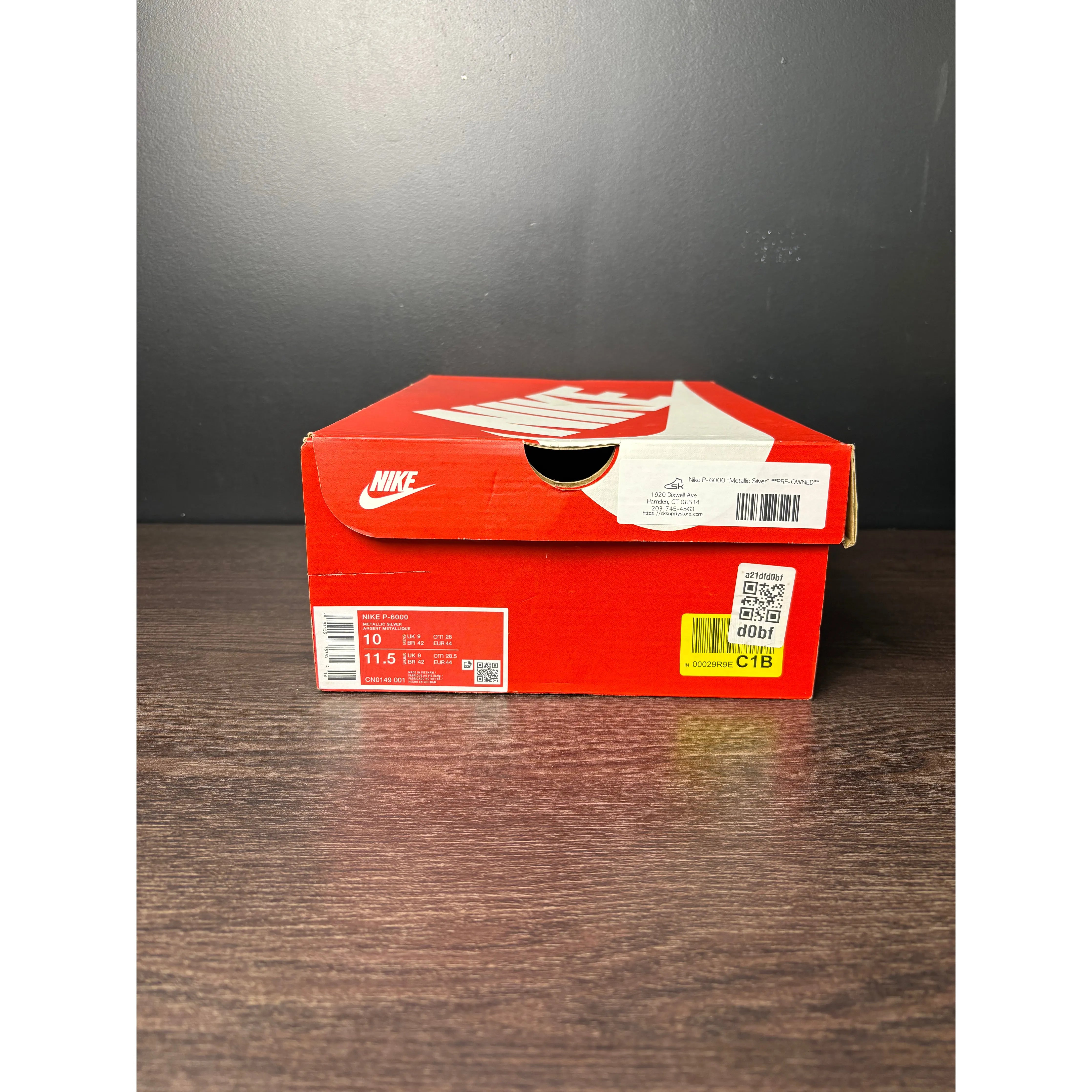 Nike P-6000 "Metallic Silver" **PRE-OWNED**