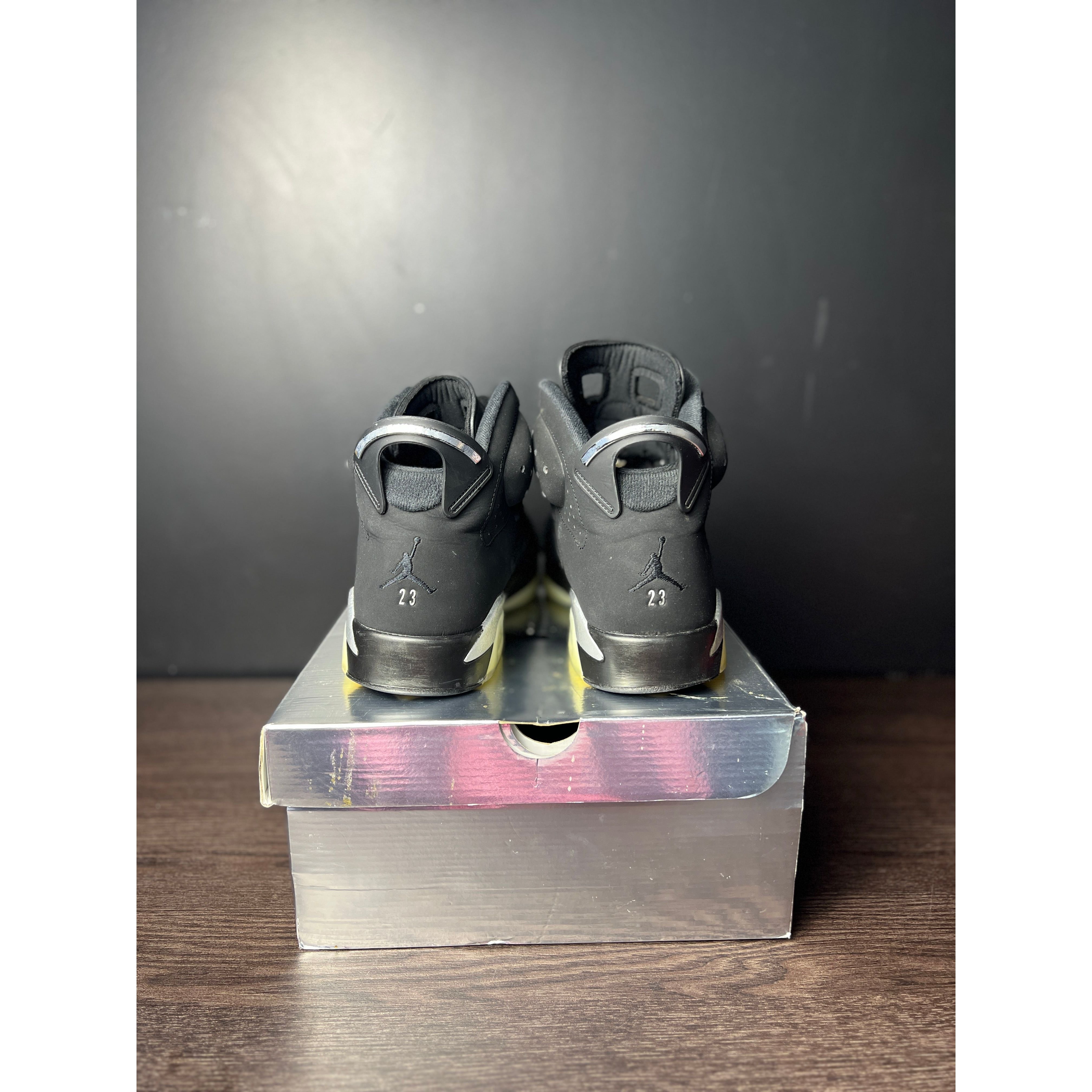 Air Jordan 6 Retro "Chrome Metallic Silver" **PRE-OWNED**
