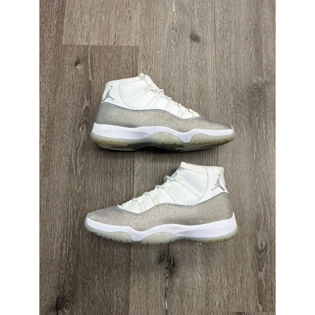 Air Jordan 11 Retro "White Metallic Silver" (WMNS) **PRE-OWNED**