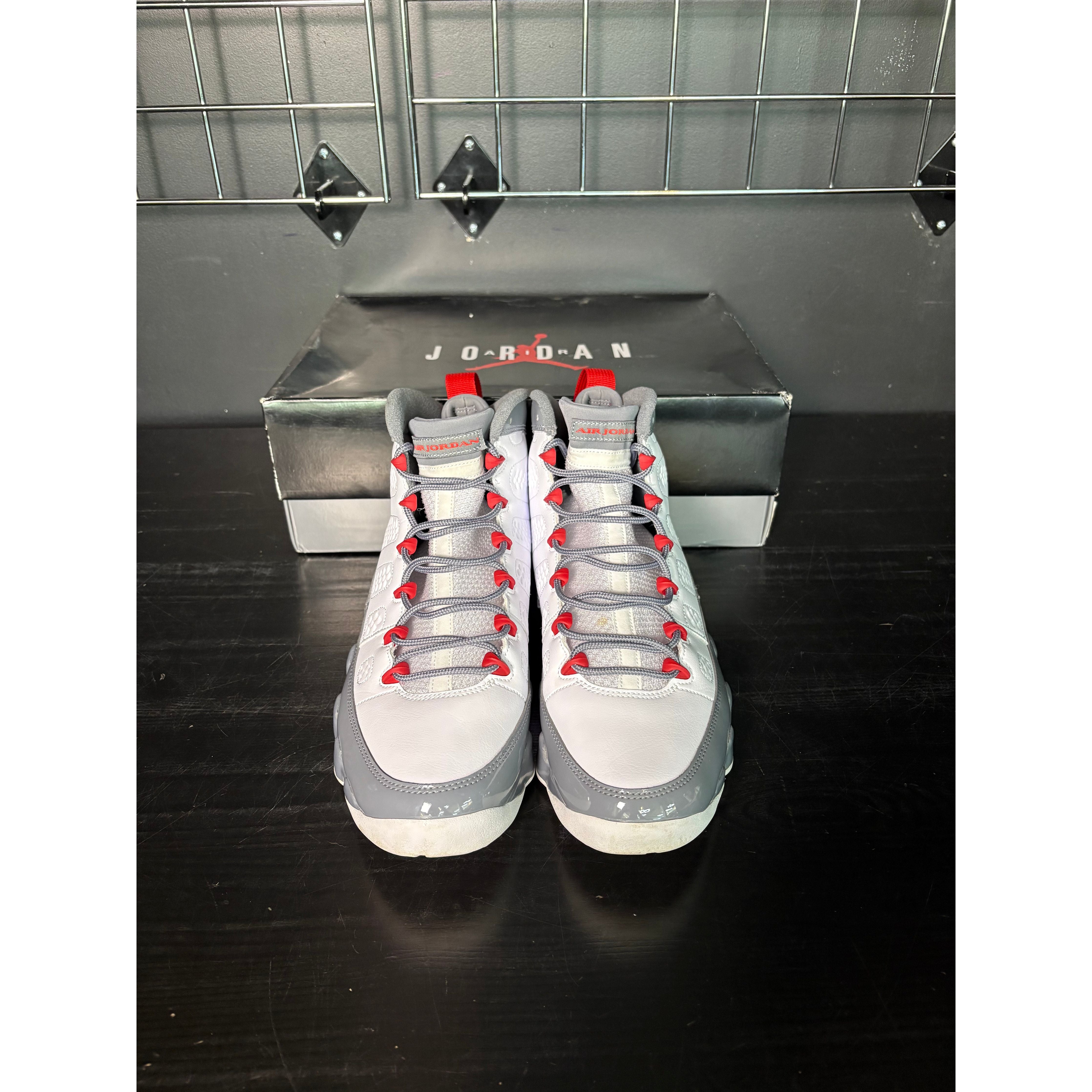 Air Jordan 9 Retro "Fire Red" **PRE-OWNED**