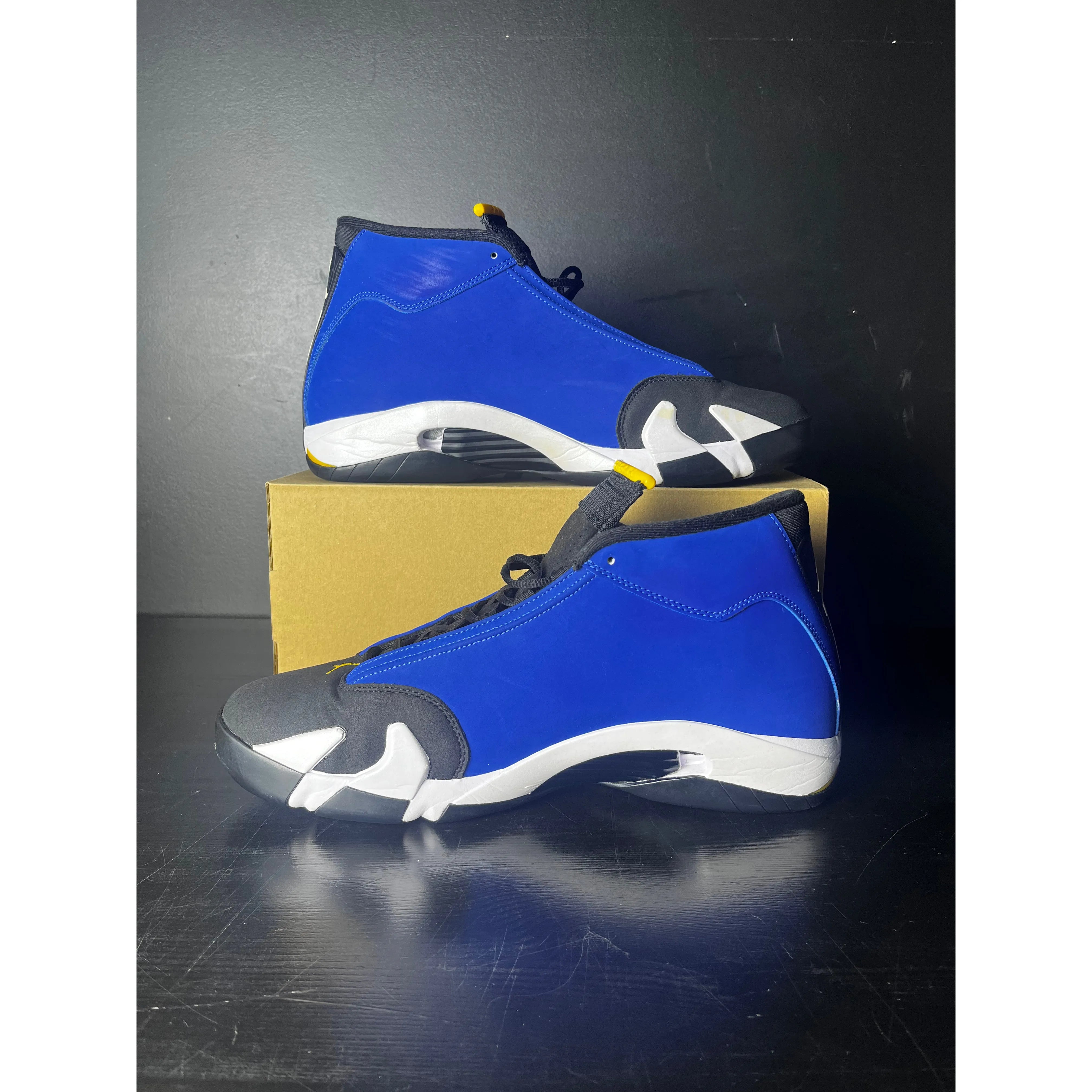 Air Jordan 14 Retro "Laney" (2023) **PRE-OWNED**