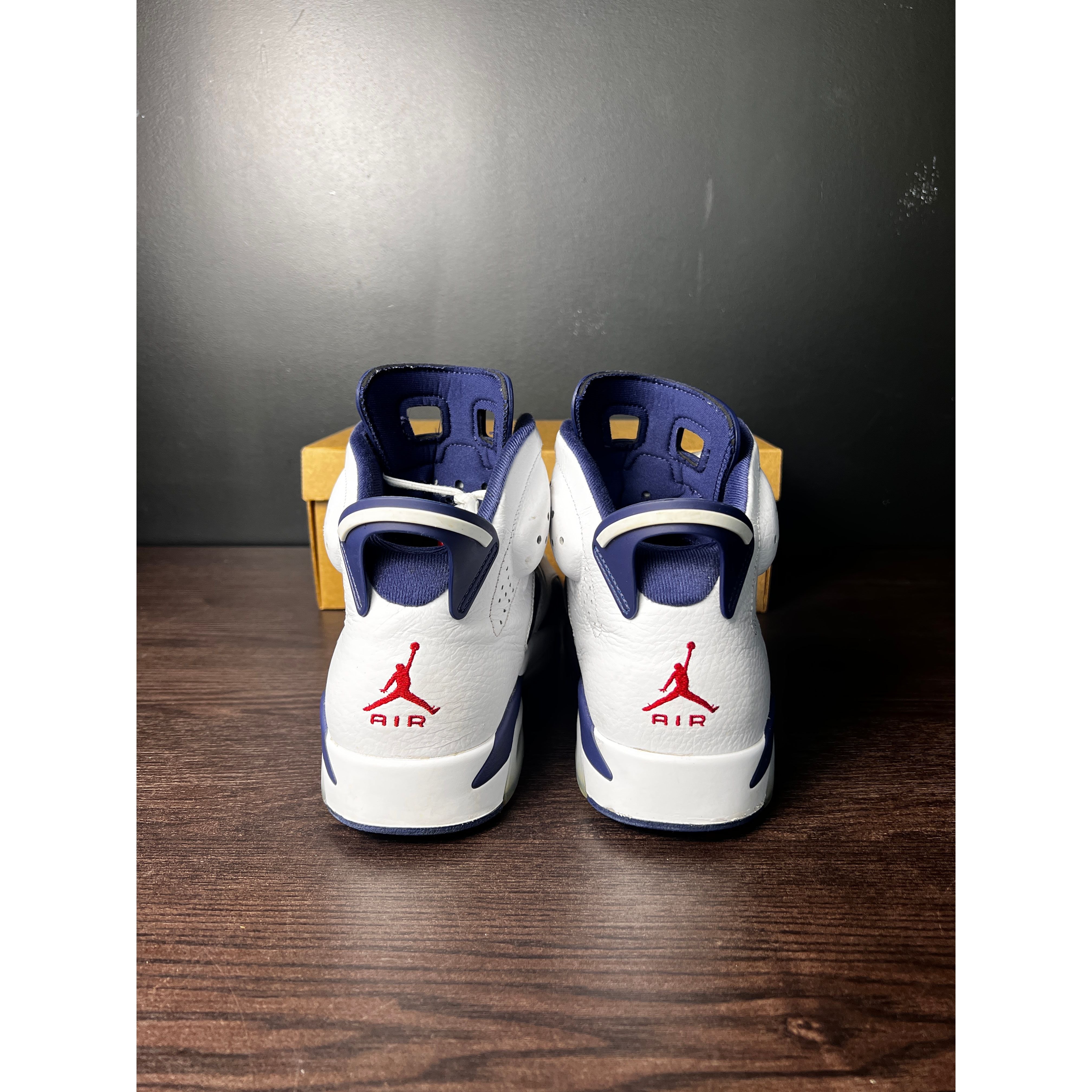 Air Jordan 6 Retro "Olympic" (2024) **PRE-OWNED**