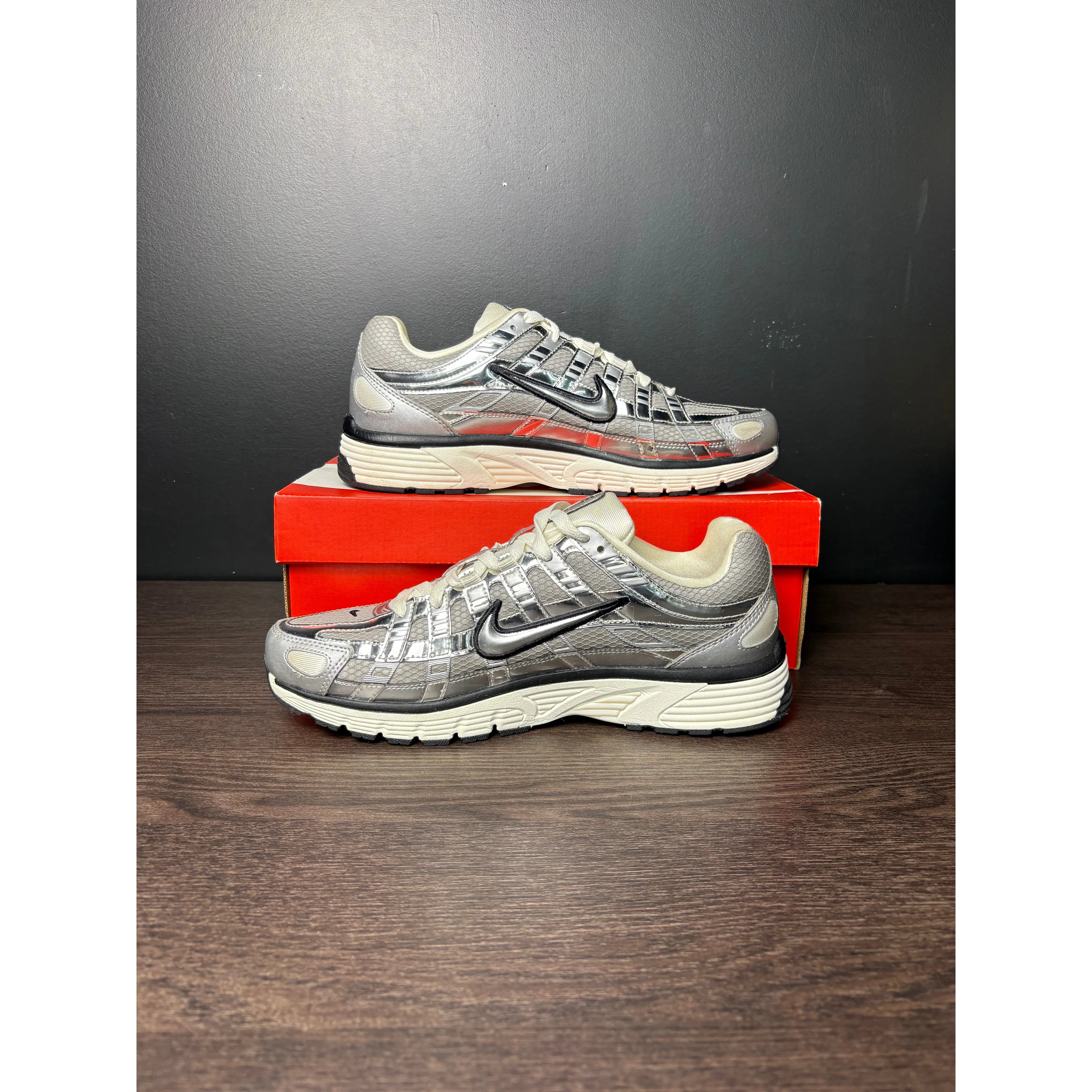 Nike P-6000 "Metallic Silver" **PRE-OWNED**