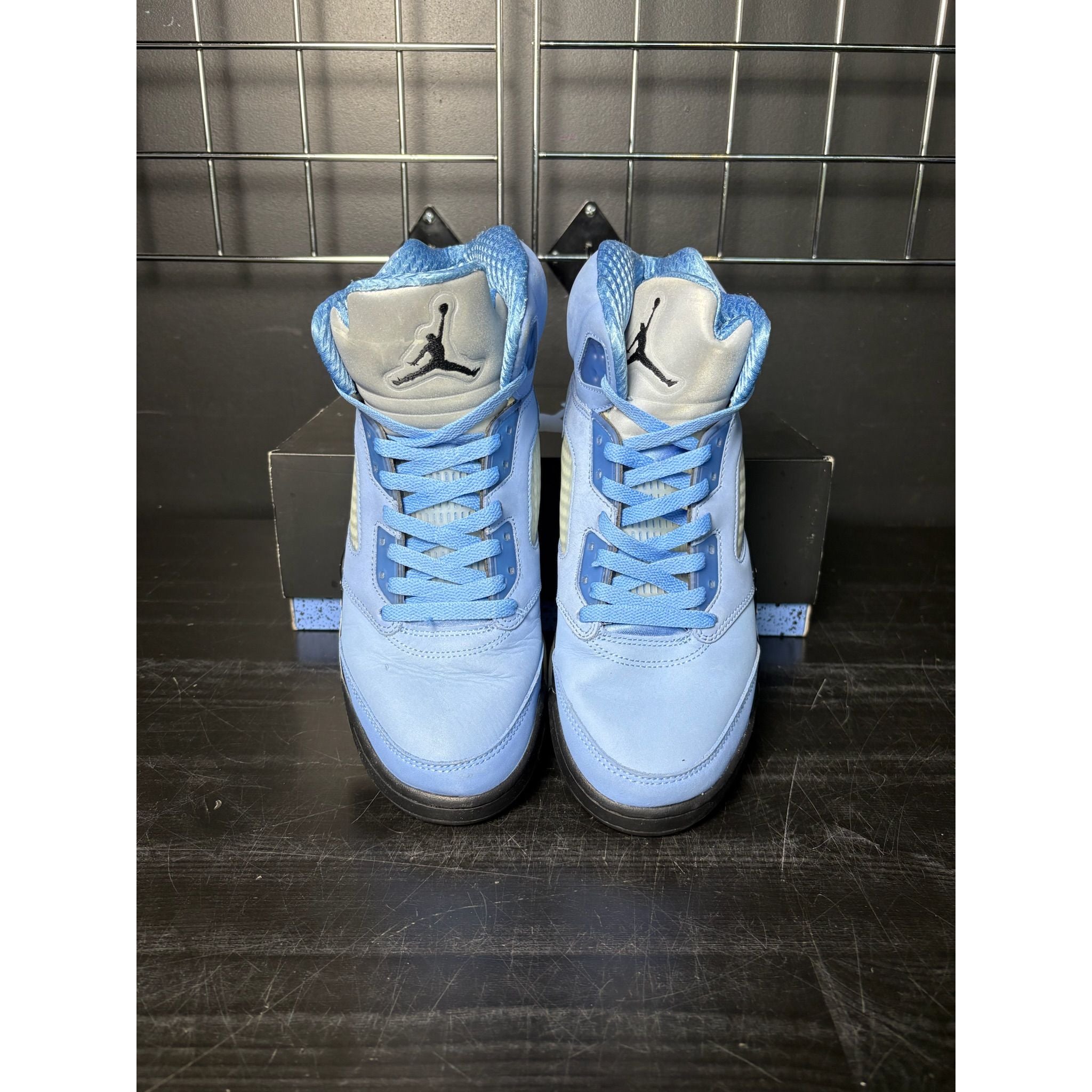 Air Jordan 5 Retro "UNC University Blue" **PRE-OWNED**