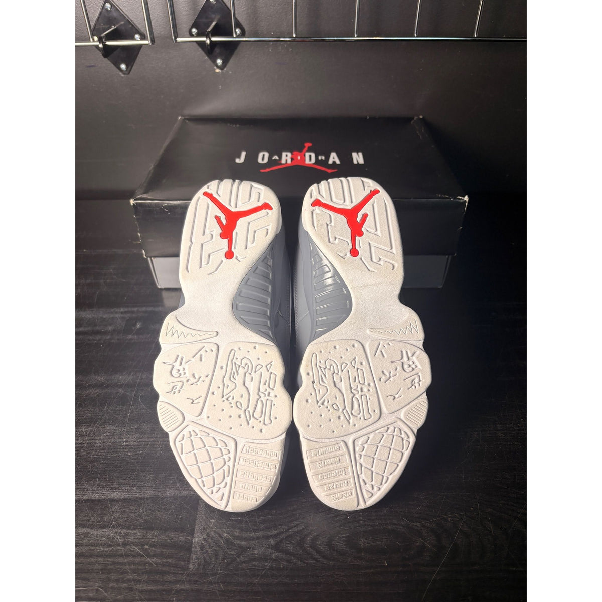Air Jordan 9 Retro "Fire Red" **PRE-OWNED**