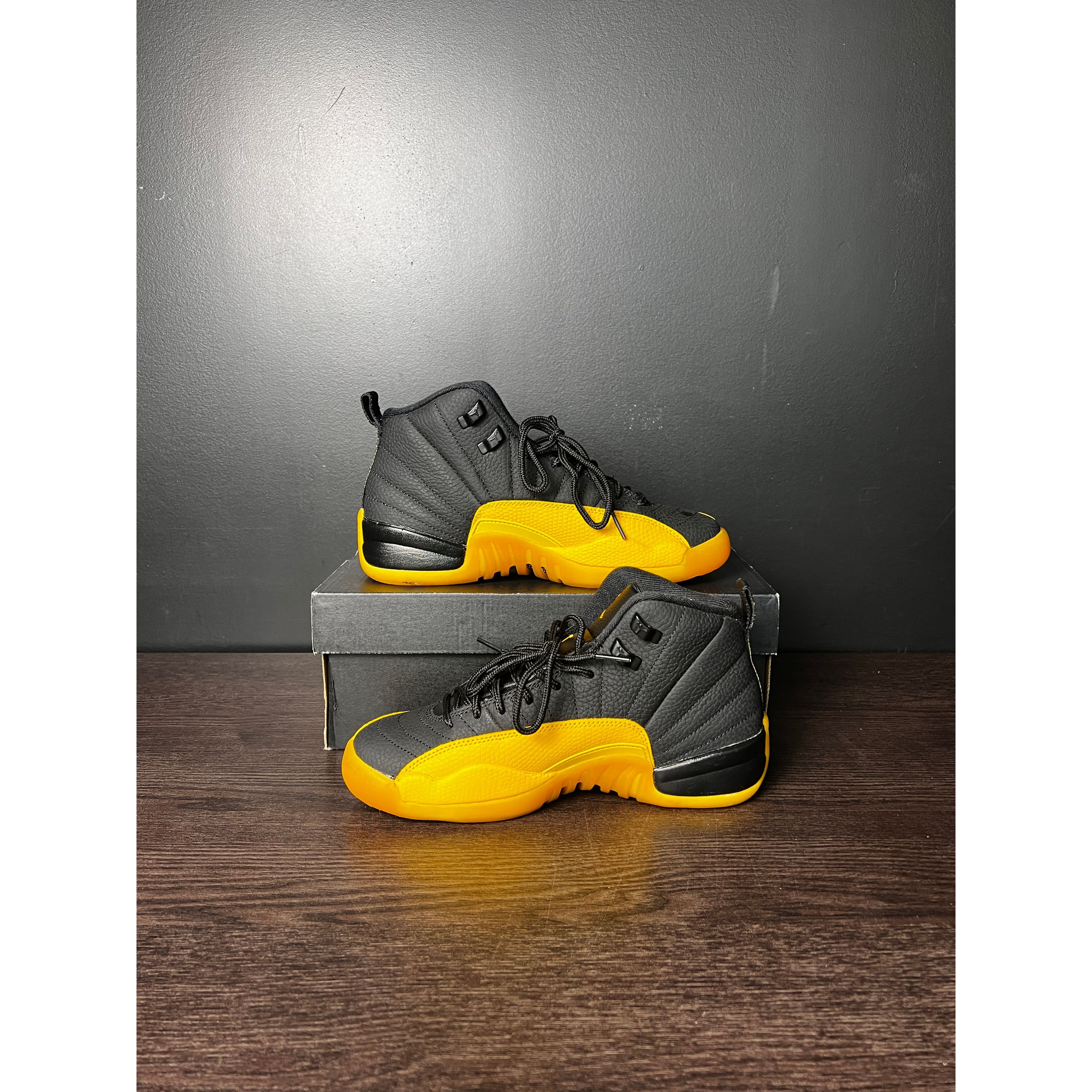 Air Jordan 12 Retro "Black University Gold" (GS) **PRE-OWNED**