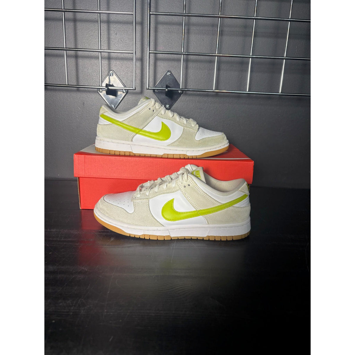 Nike Dunk Low "White Bright Cactus" (WMNS) **PRE-OWNED**