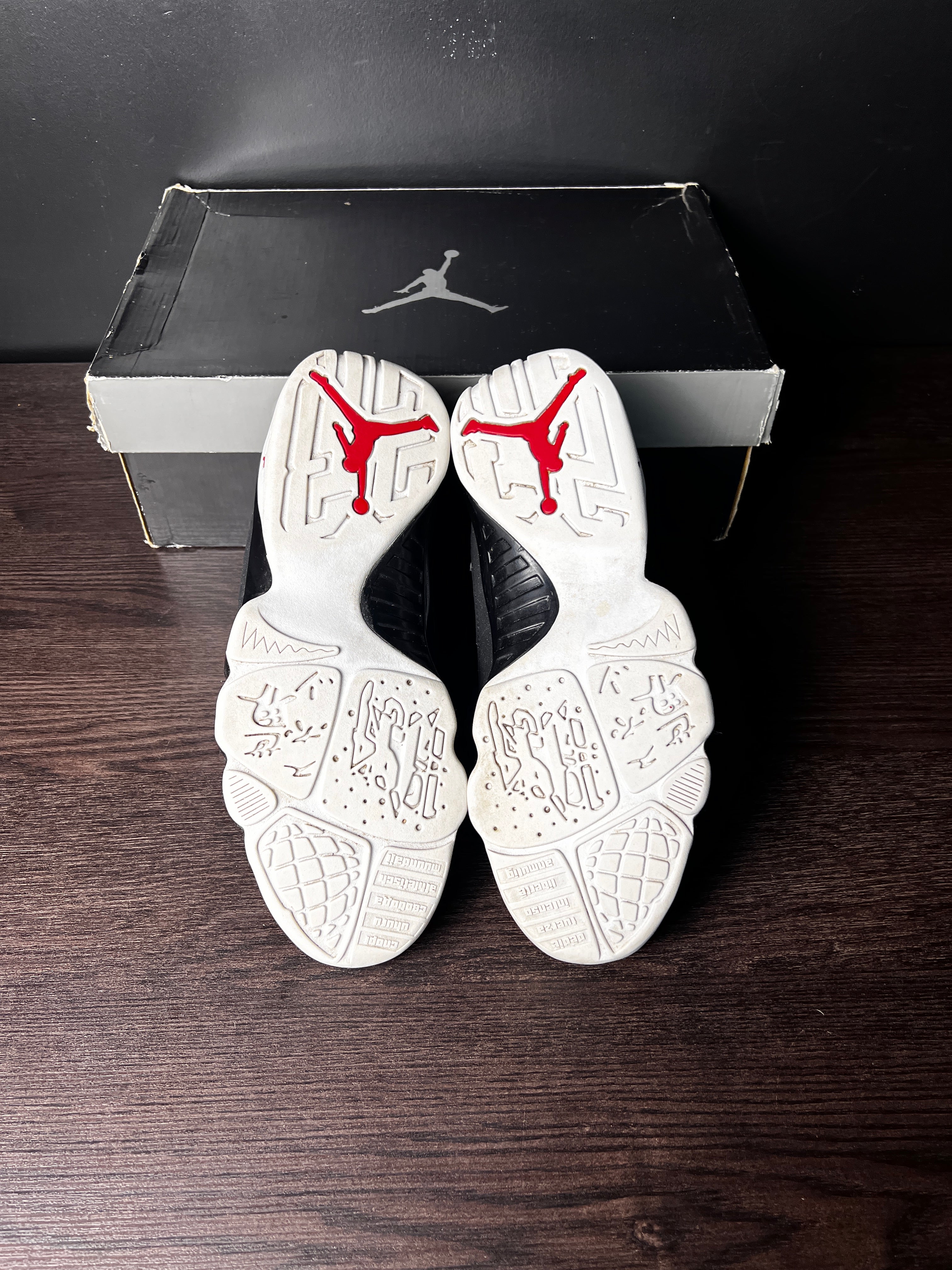Air Jordan 9 Retro "White Black Red" (2010) **PRE-OWNED**