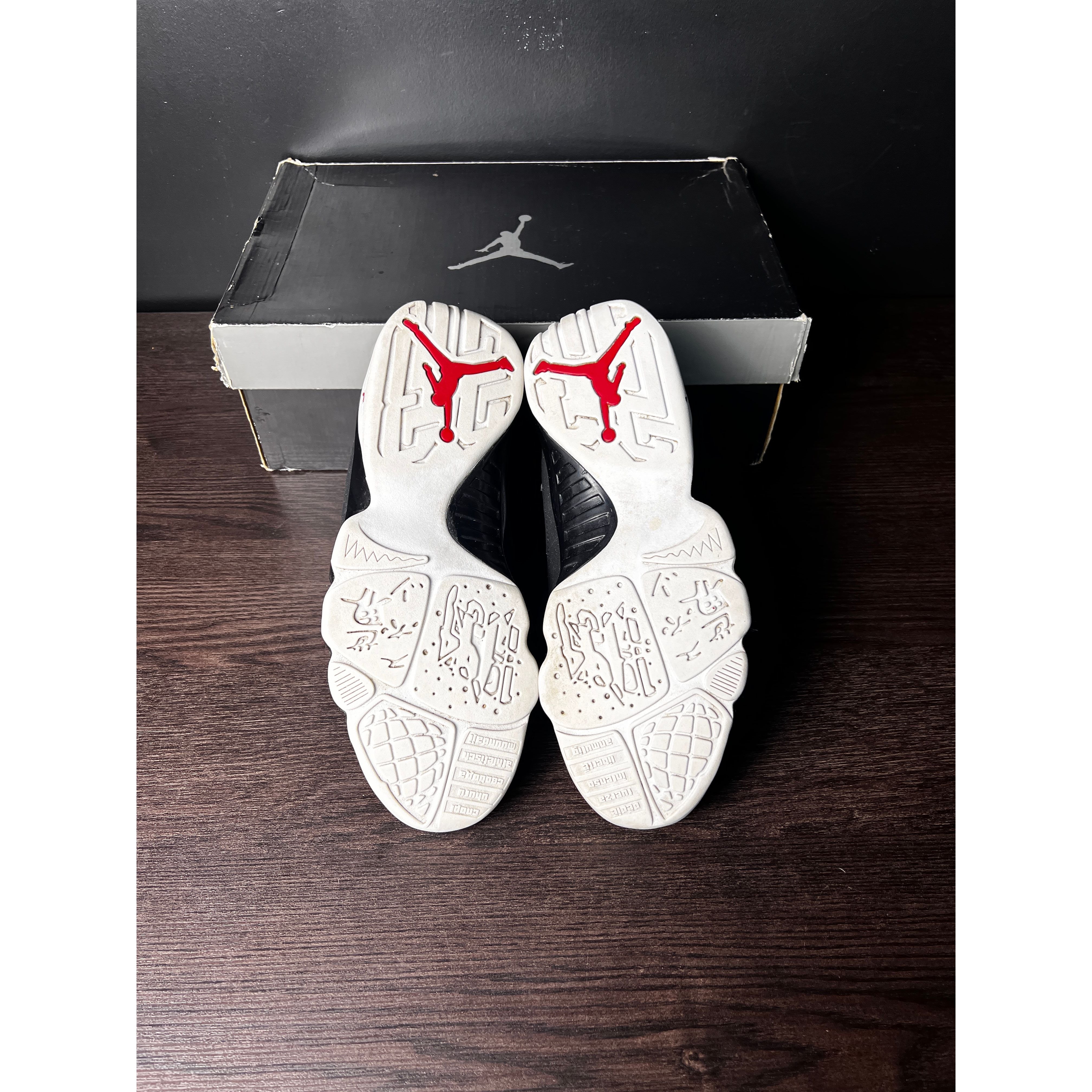 Air Jordan 9 Retro "White Black Red" (2010) **PRE-OWNED**