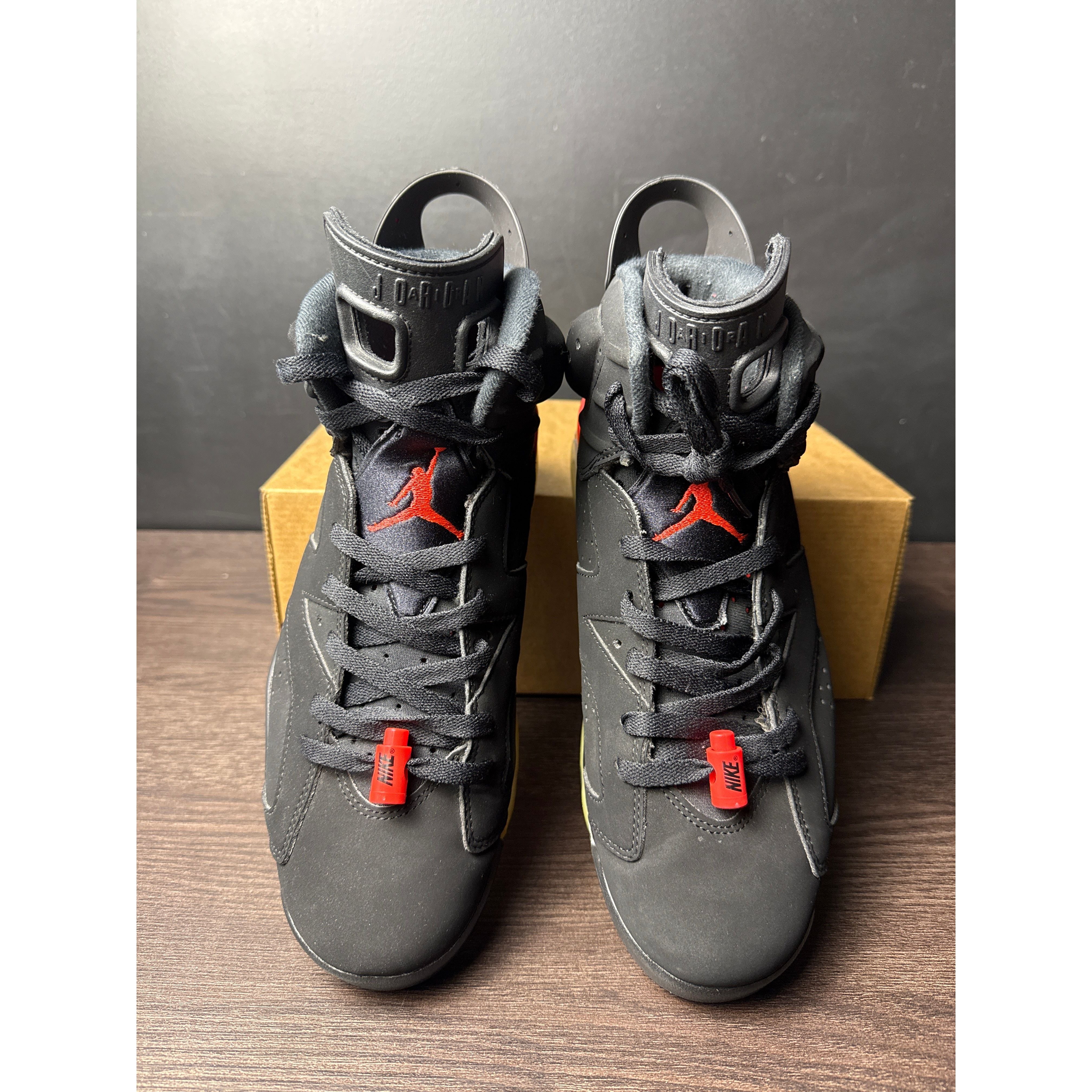 Air Jordan 6 Retro "Black Infrared" (2019)**PRE-OWNED**