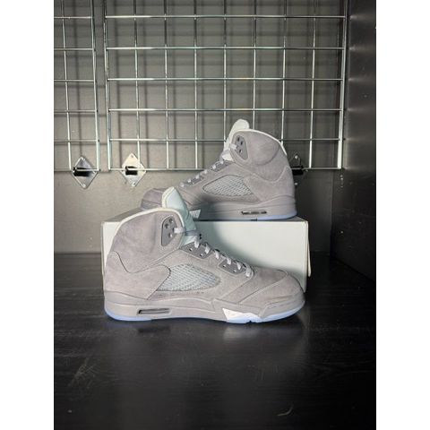 Air Jordan 5 Retro "Wolf Grey" **PRE-OWNED**