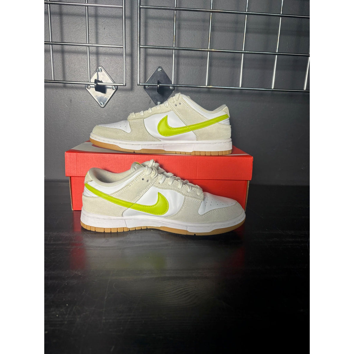 Nike Dunk Low "White Bright Cactus" (WMNS) **PRE-OWNED**