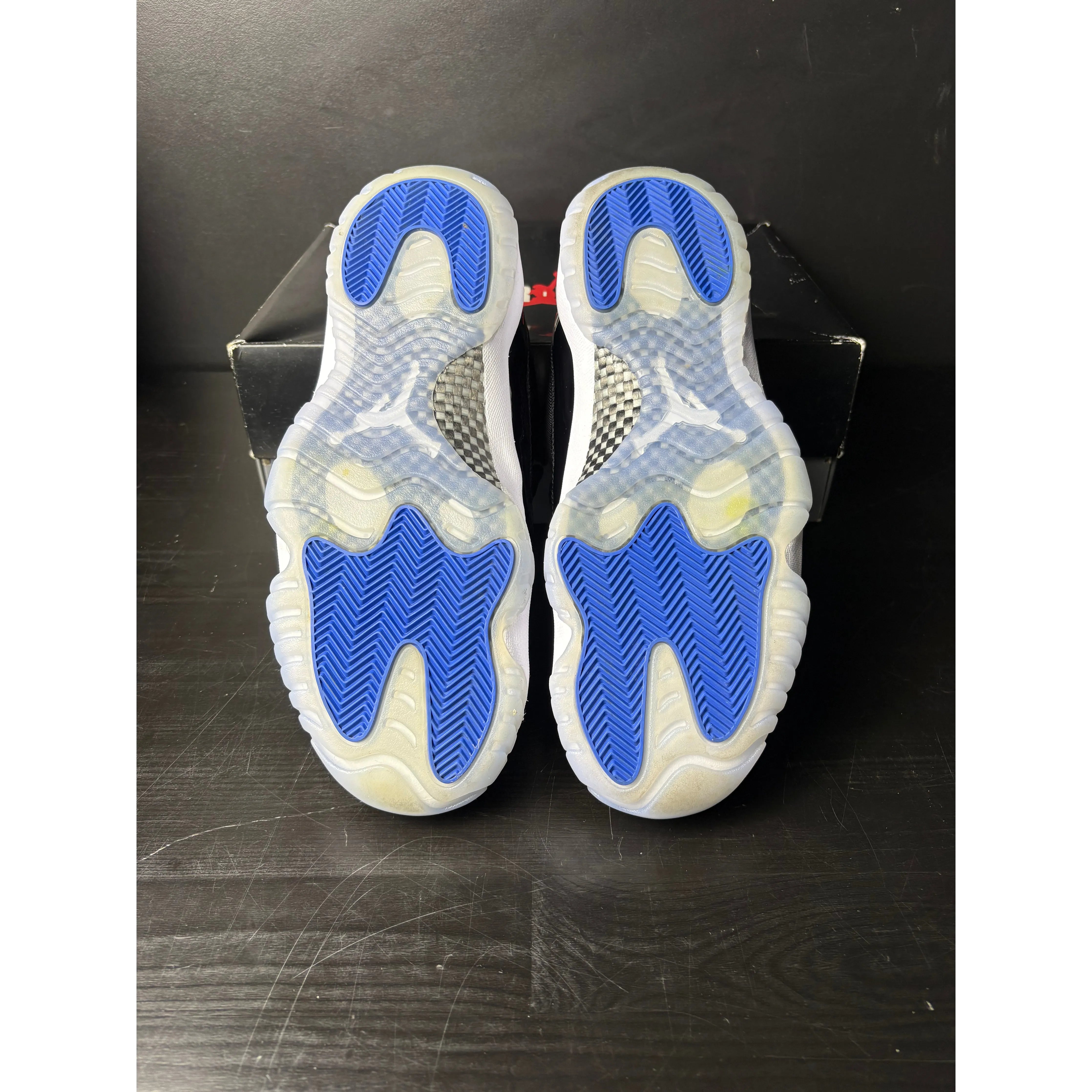 Air Jordan 11 Retro Low "Space Jam" **PRE-OWNED**