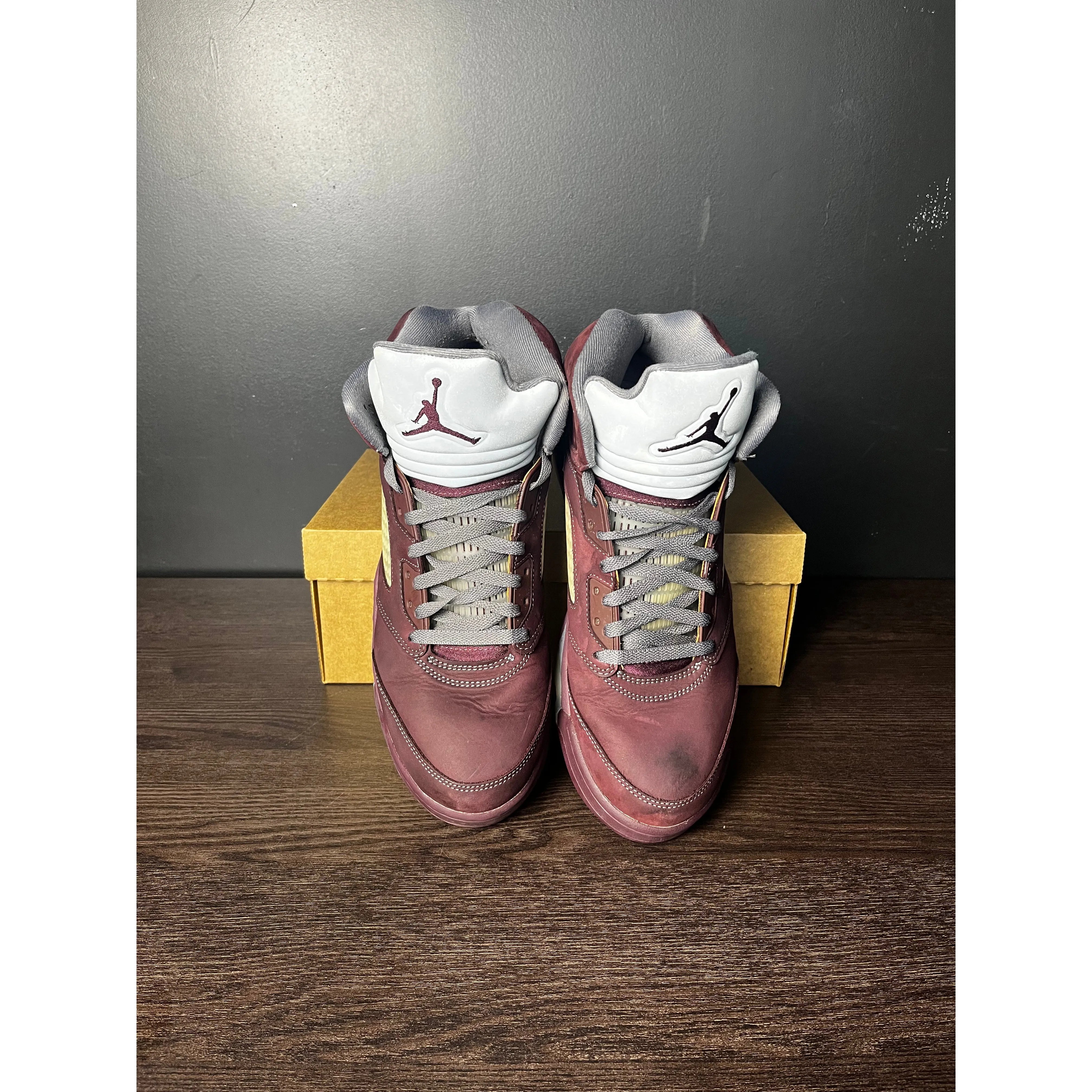 Air Jordan 5 Retro "Burgundy" (2023) **PRE-OWNED**