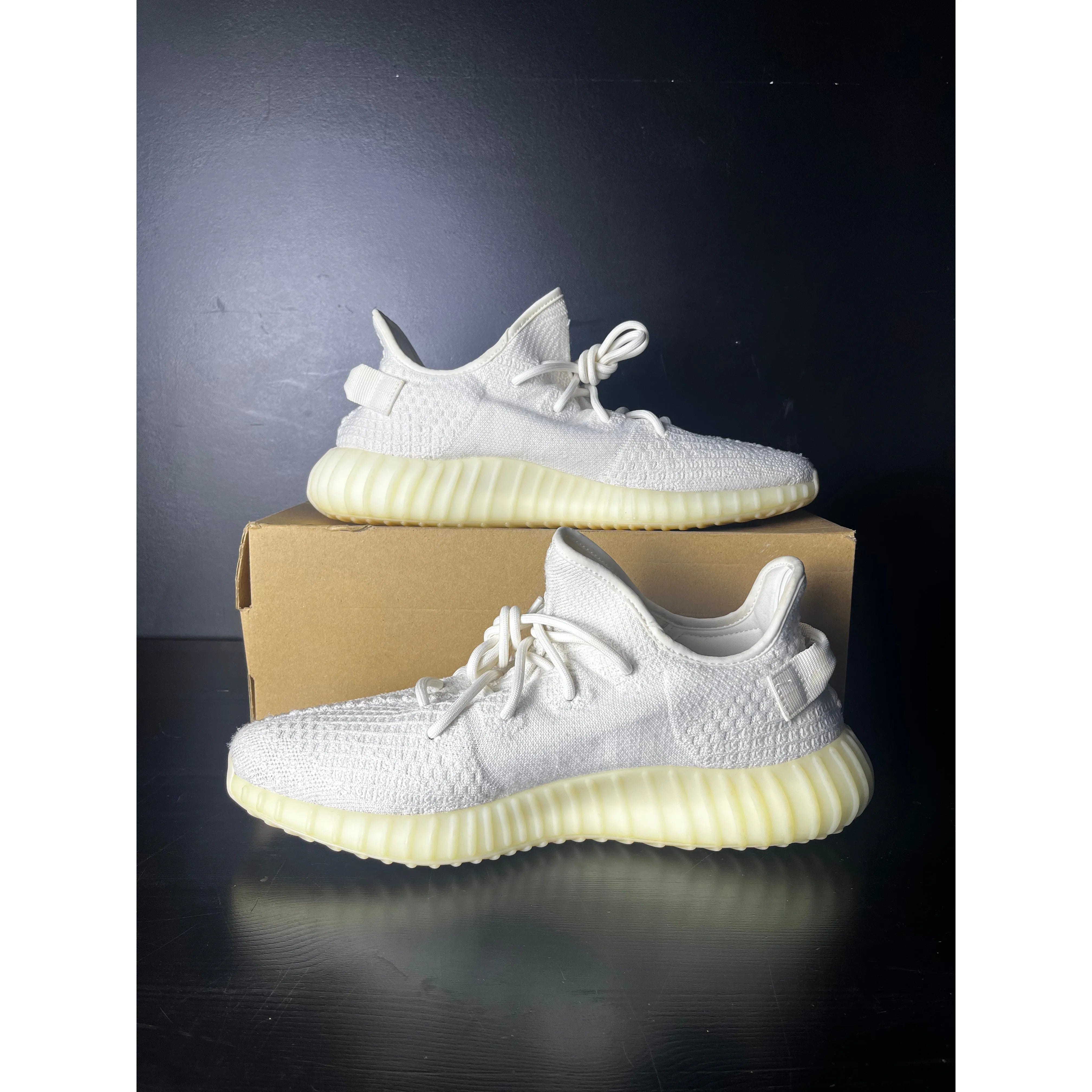 adidas Yeezy Boost 350 V2 "Bone" **PRE-OWNED**