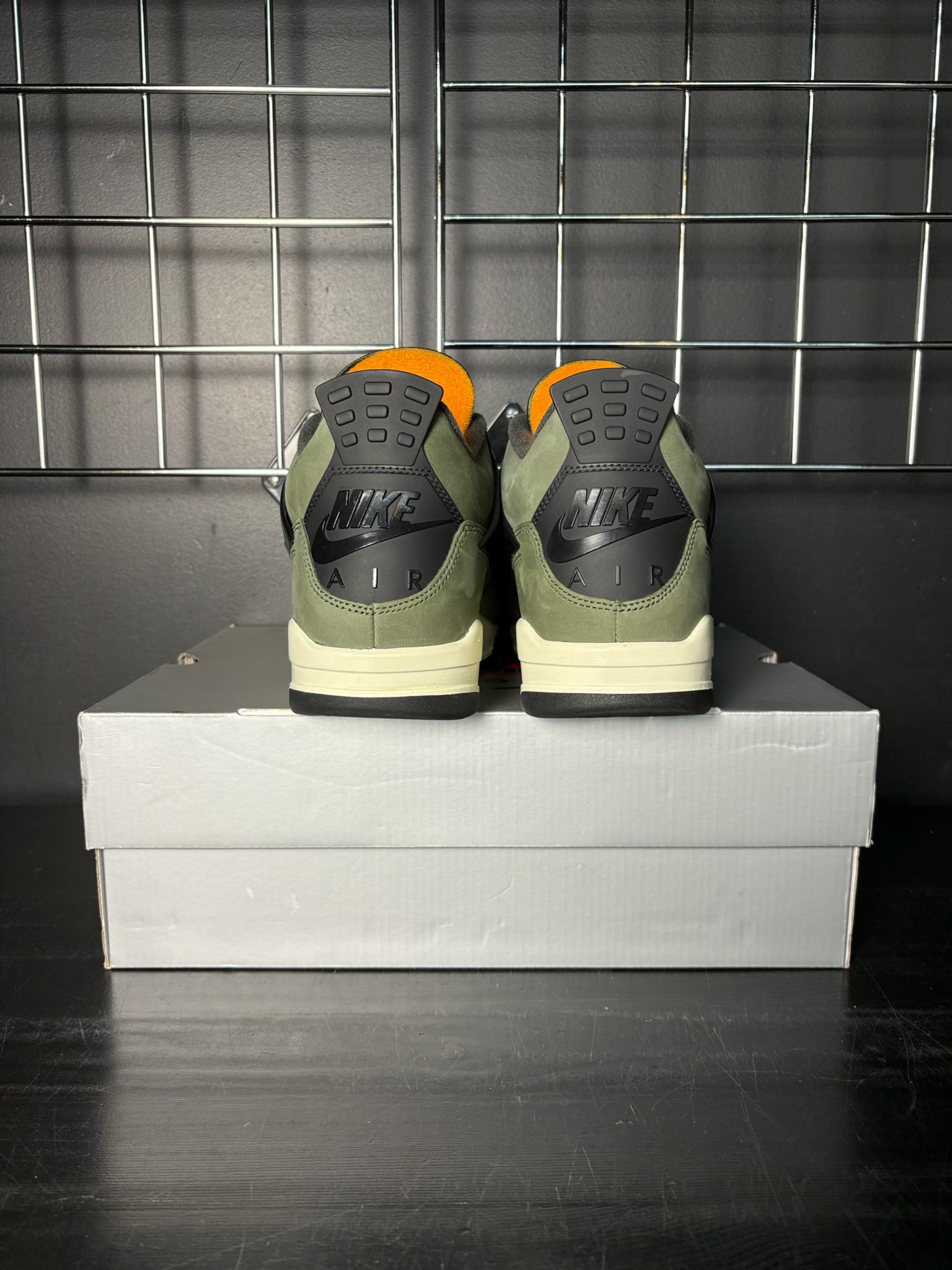 Air Jordan 4 Retro OG SP x "Undefeated" (2025) **PRE-OWNED**